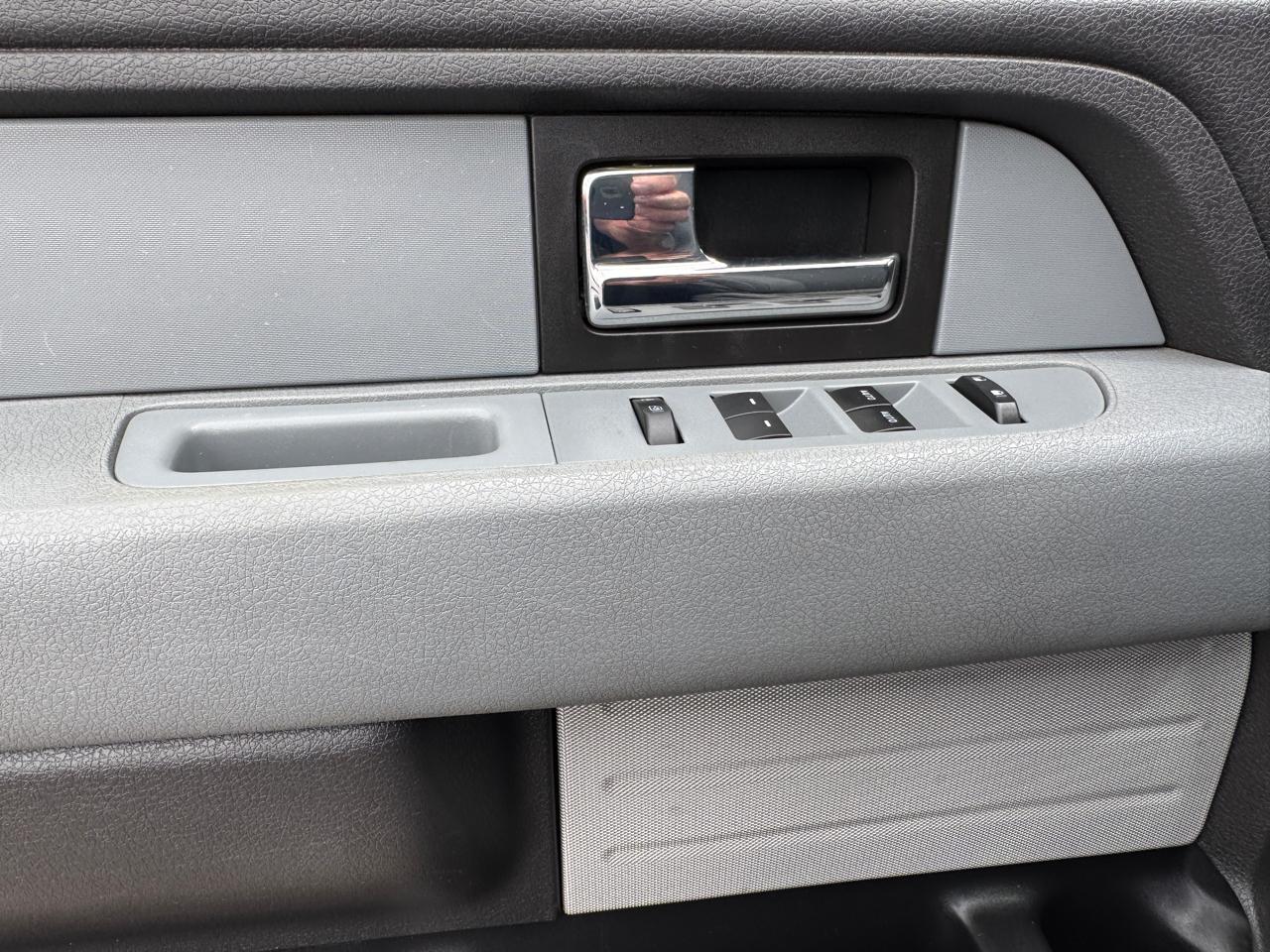 Ford F-150 4WD SuperCrew 145" XLT 2014