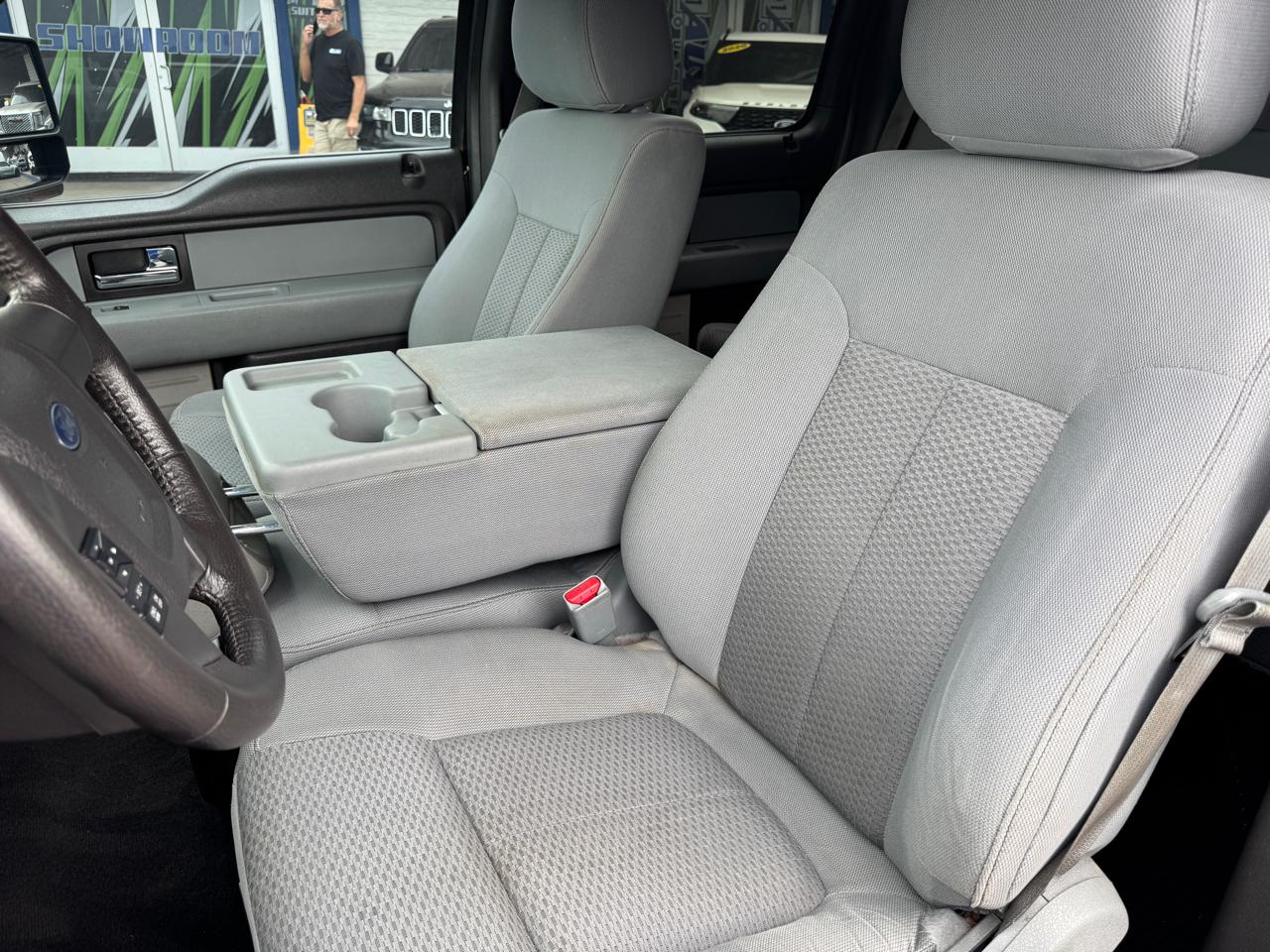 Ford F-150 4WD SuperCrew 145" XLT 2014