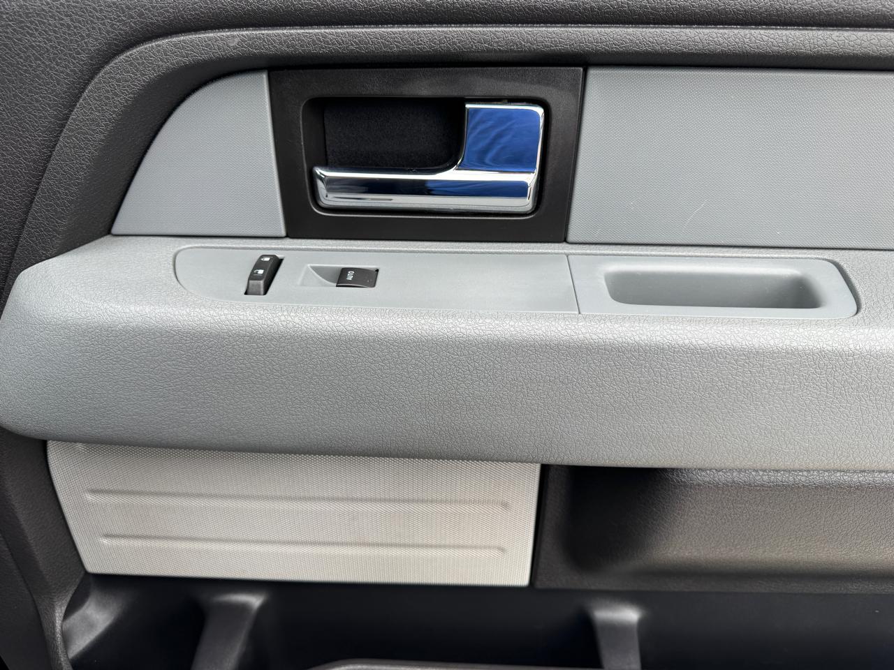 Ford F-150 4WD SuperCrew 145" XLT 2014