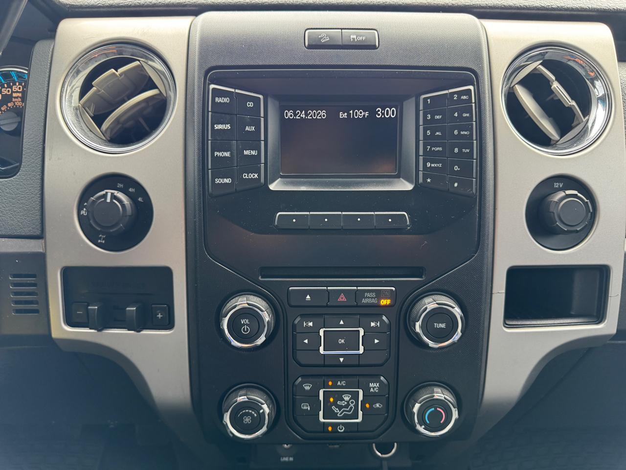 Ford F-150 4WD SuperCrew 145" XLT 2014
