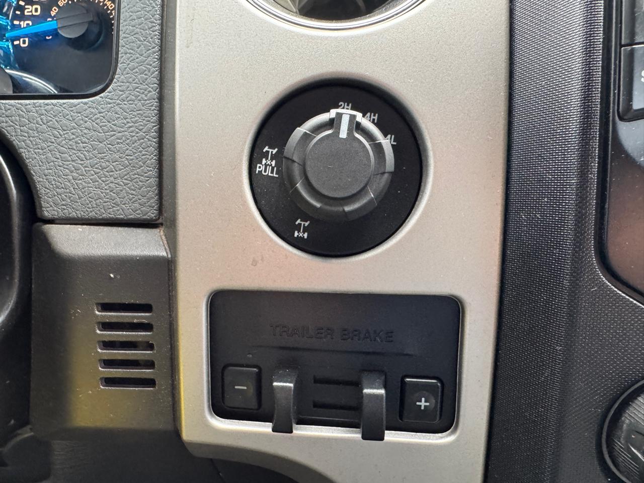 Ford F-150 4WD SuperCrew 145" XLT 2014