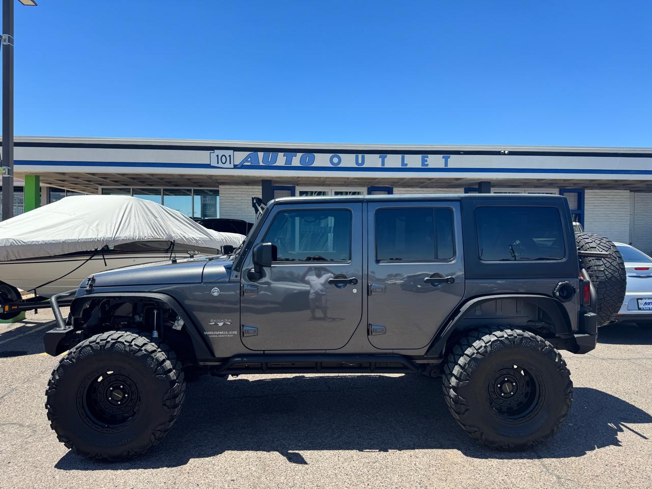 Jeep Wrangler Unlimited 4WD 4dr Sahara 2017