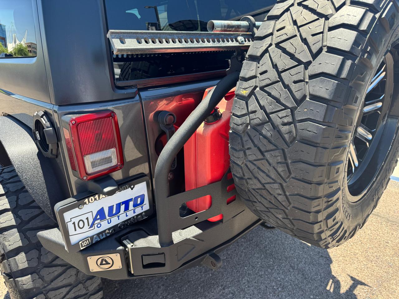 Jeep Wrangler Unlimited 4WD 4dr Sahara 2017