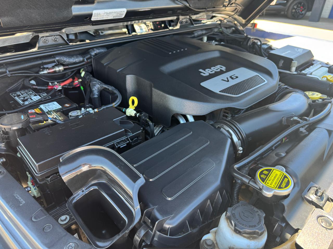Jeep Wrangler Unlimited 4WD 4dr Sahara 2017