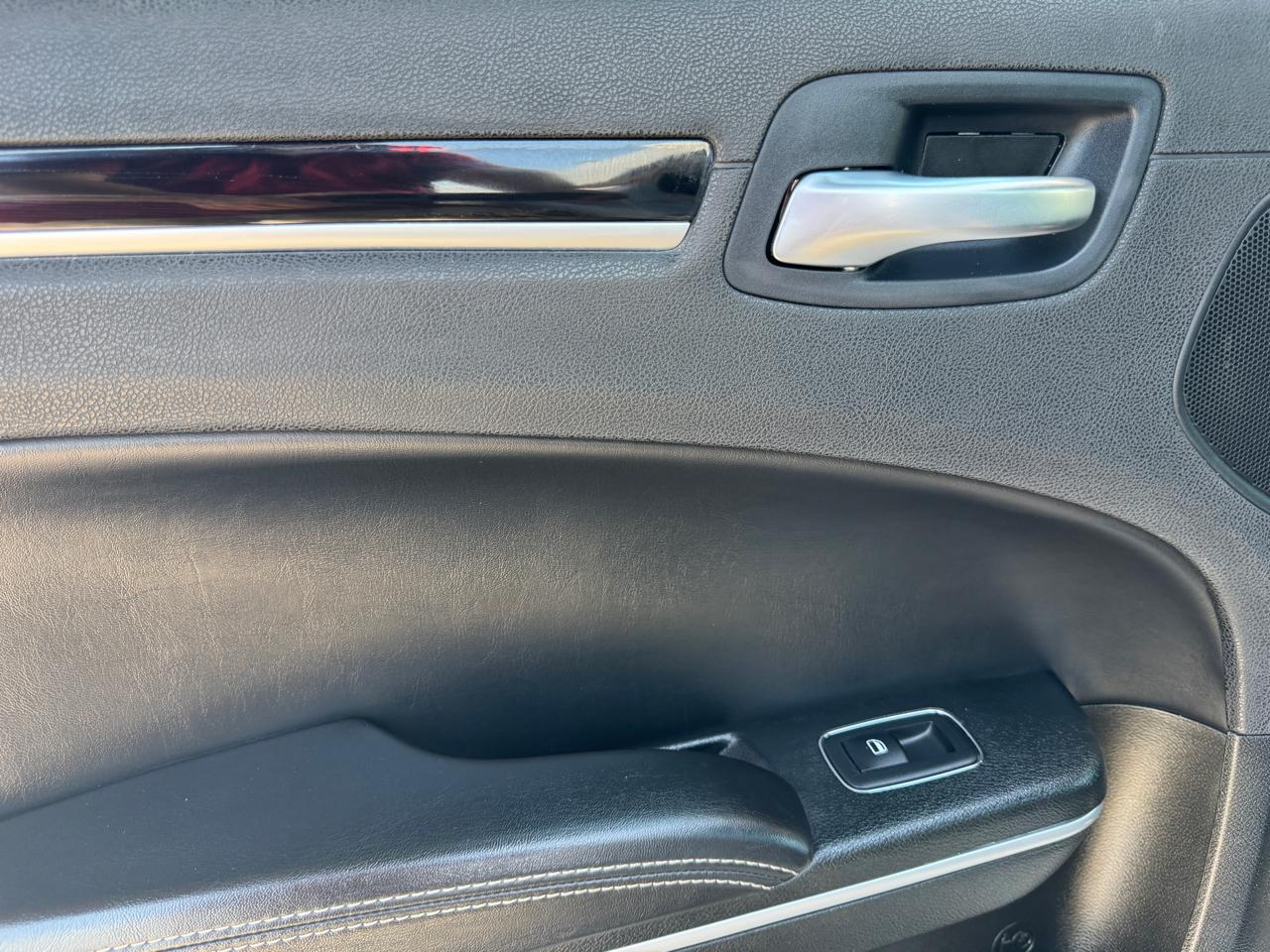 Chrysler 300 300S RWD 2023