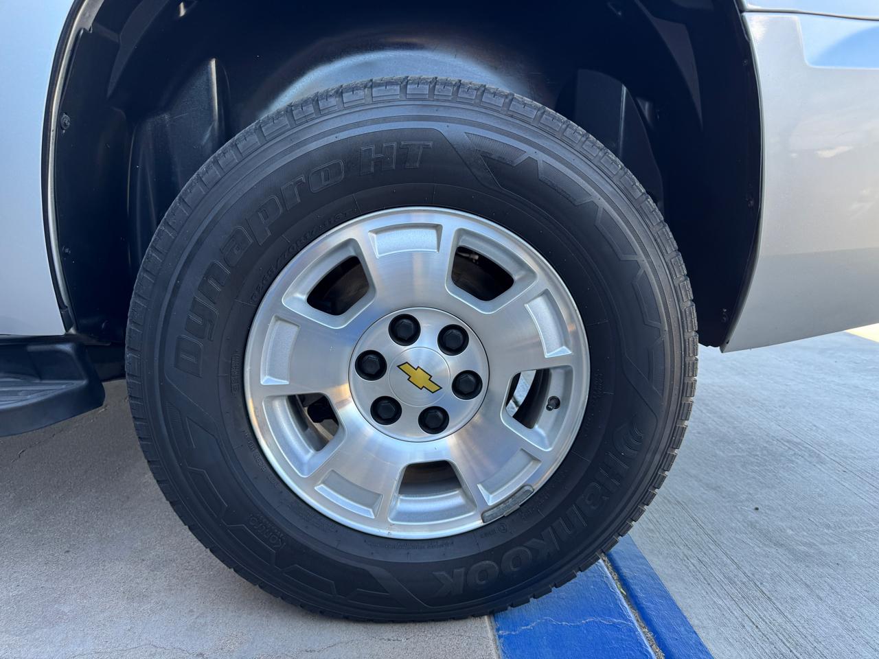 Chevrolet Tahoe 2WD 4dr 1500 LT 2013