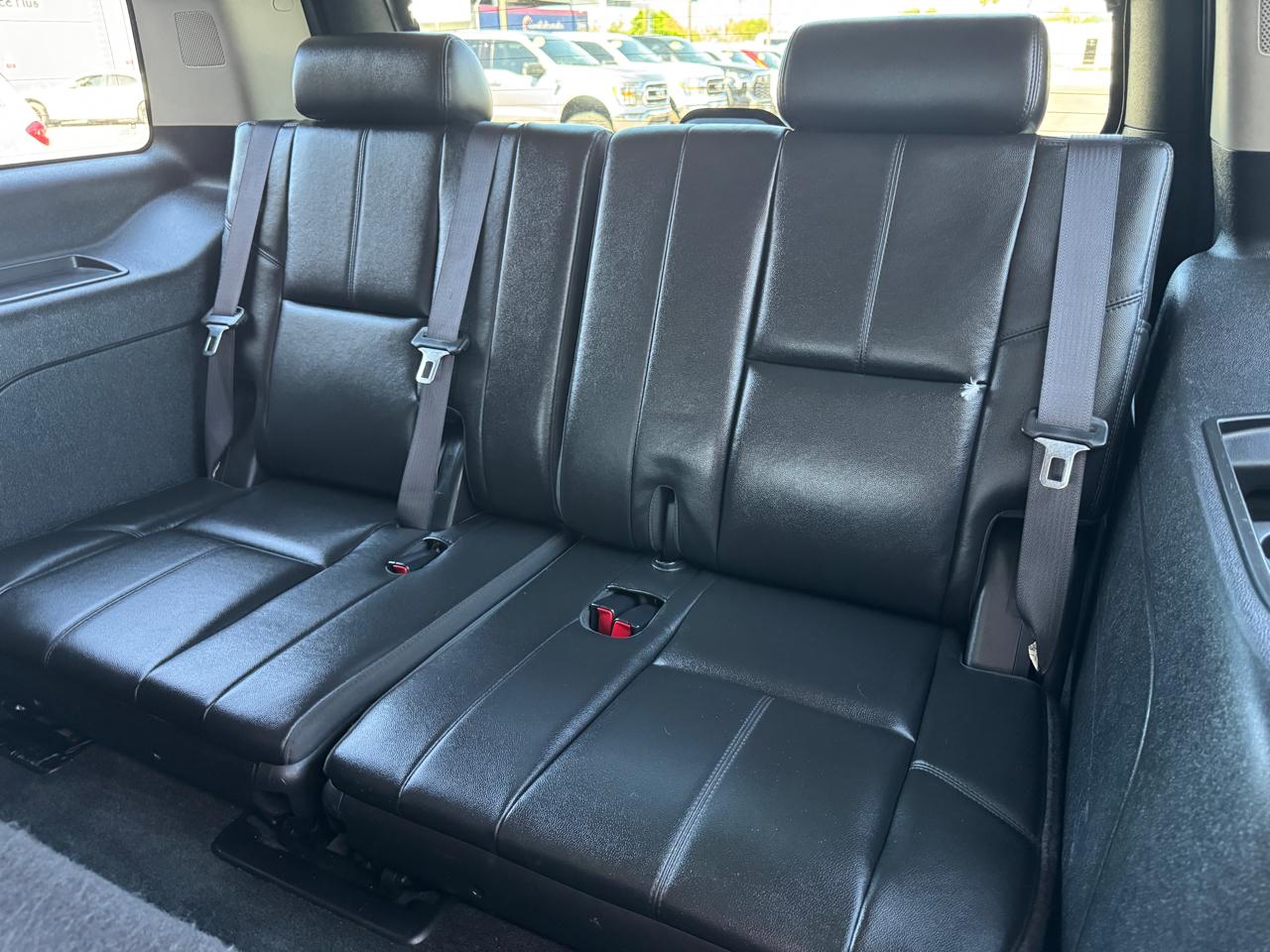 Chevrolet Tahoe 2WD 4dr 1500 LT 2013