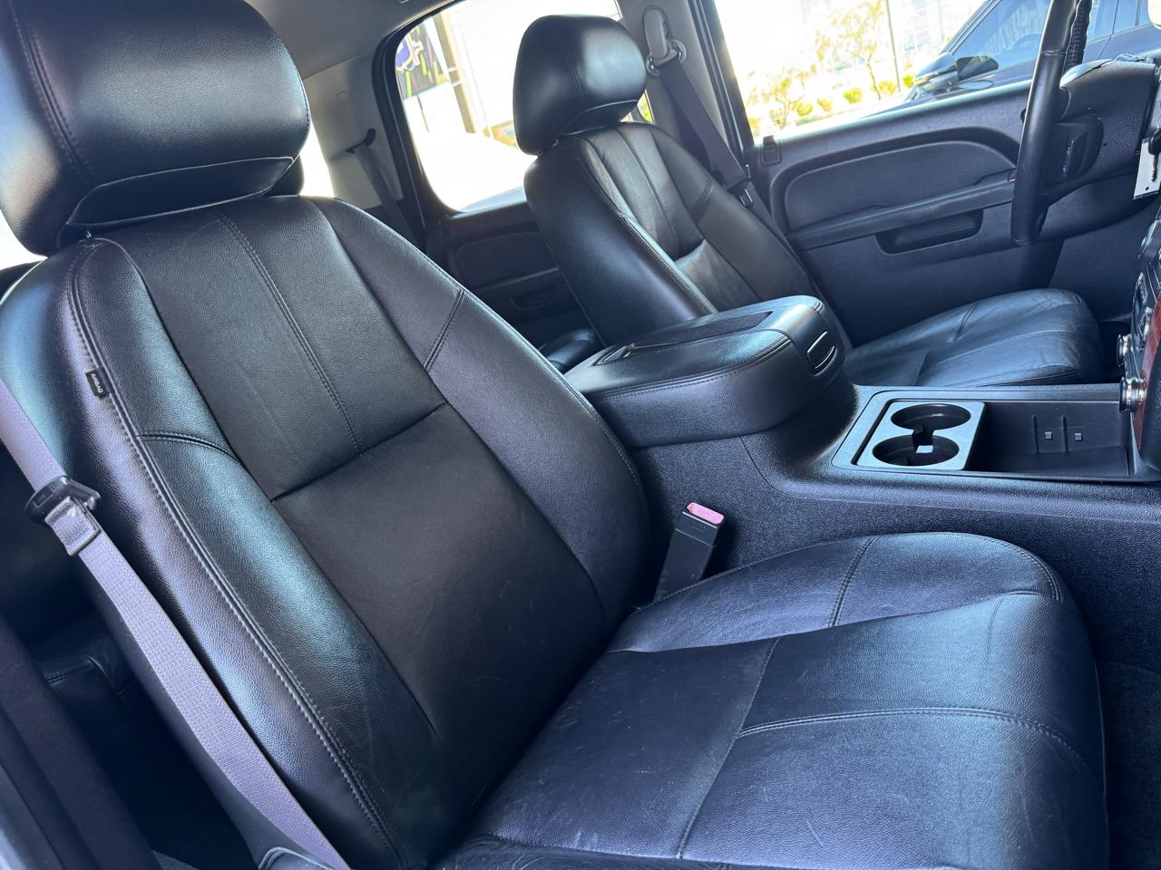 Chevrolet Tahoe 2WD 4dr 1500 LT 2013
