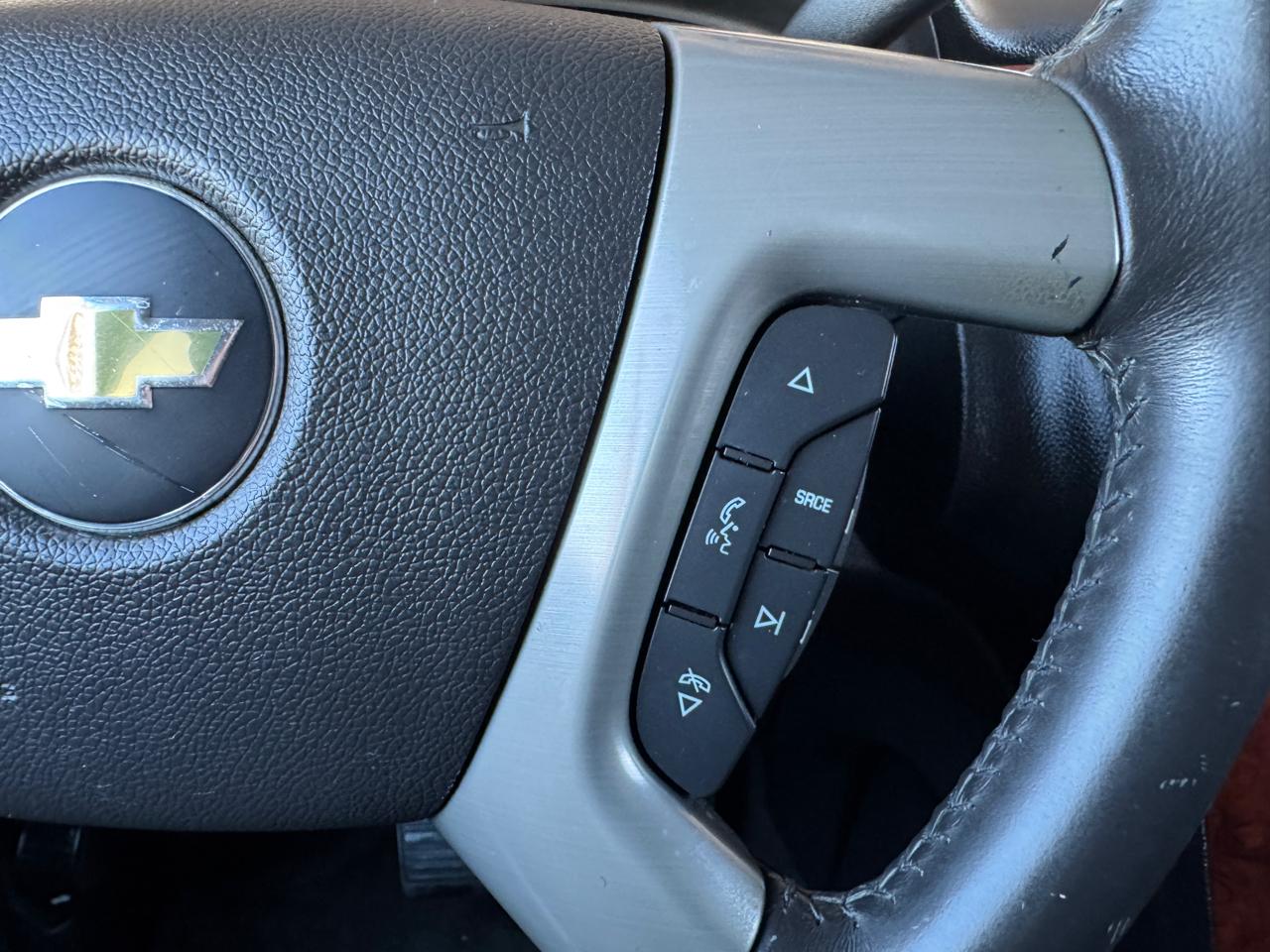 Chevrolet Tahoe 2WD 4dr 1500 LT 2013