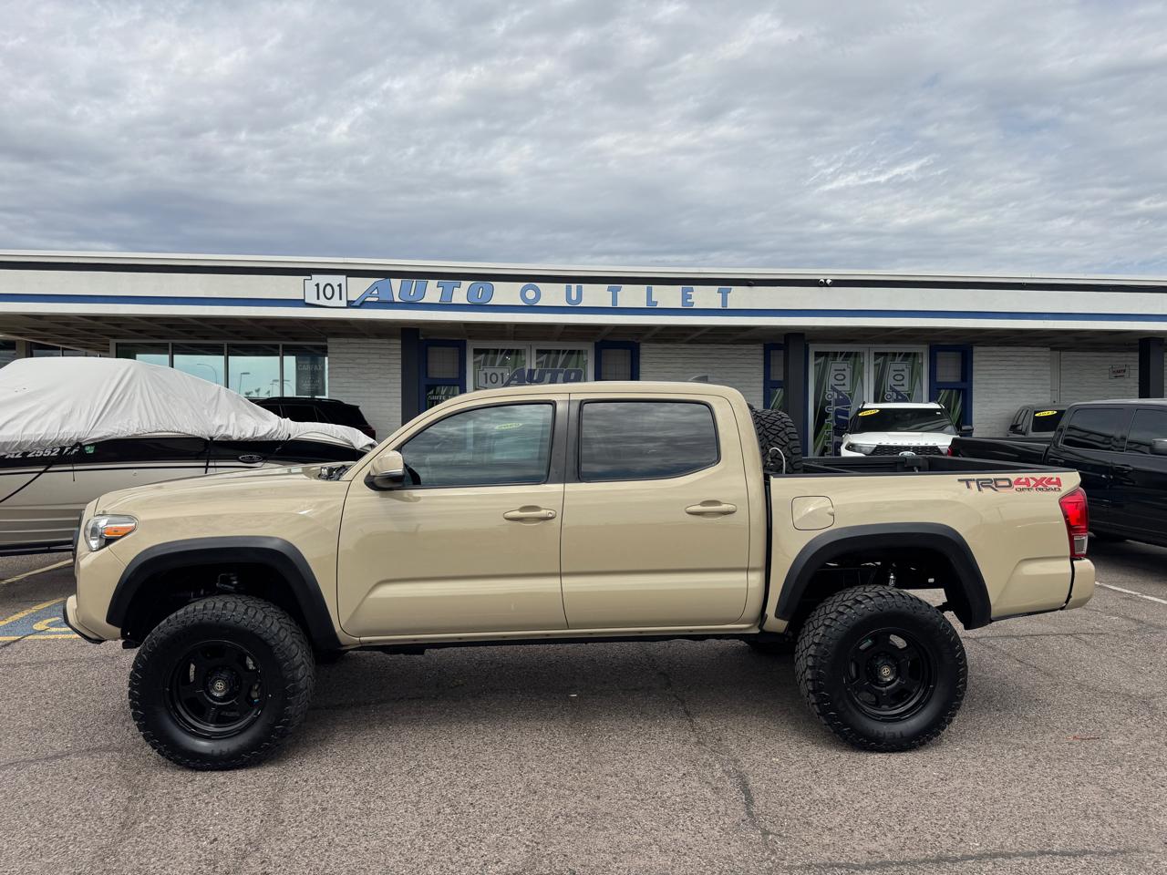Toyota Tacoma 4WD Double Cab V6 AT SR (Natl) 2016