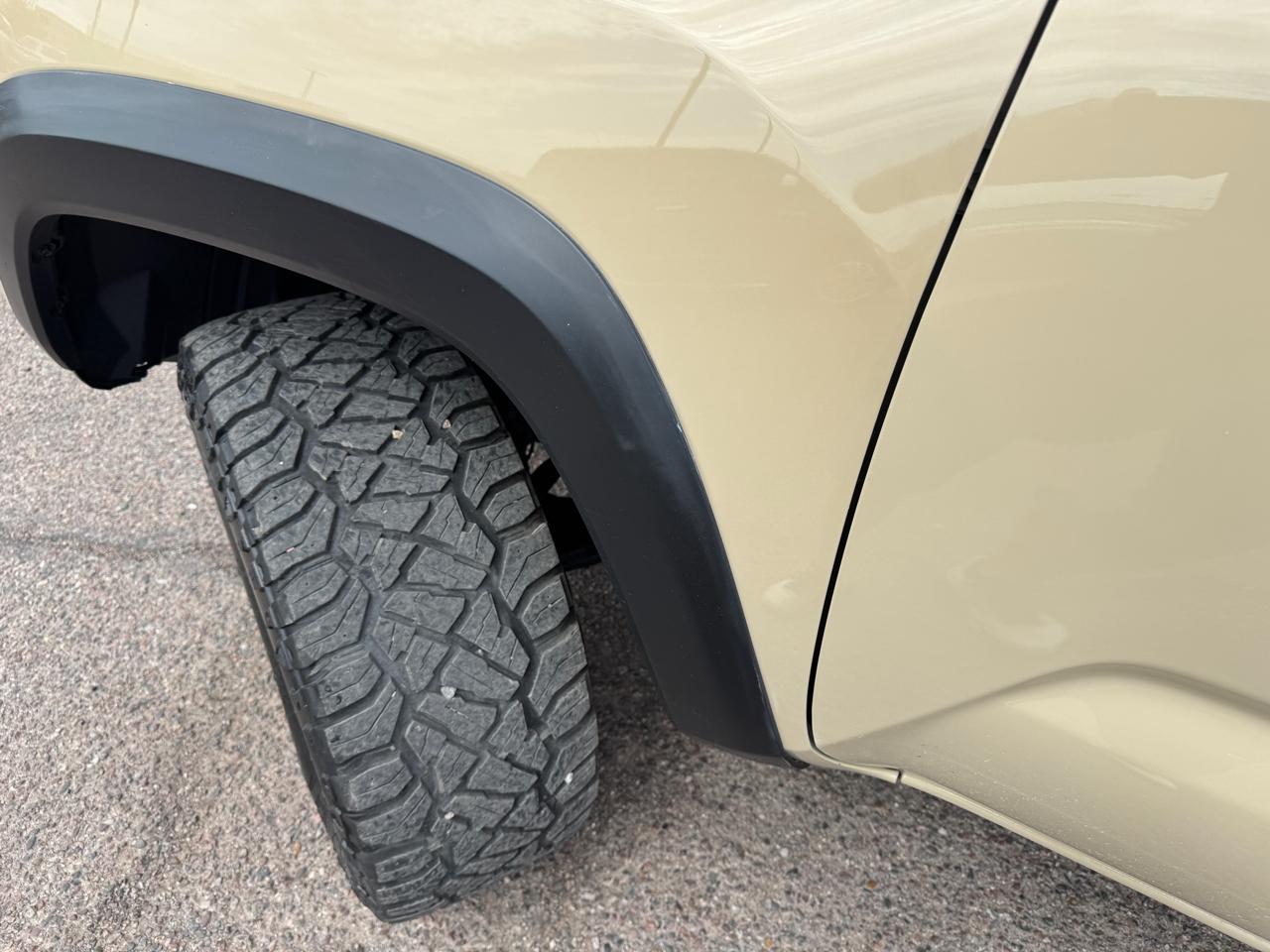 Toyota Tacoma 4WD Double Cab V6 AT SR (Natl) 2016