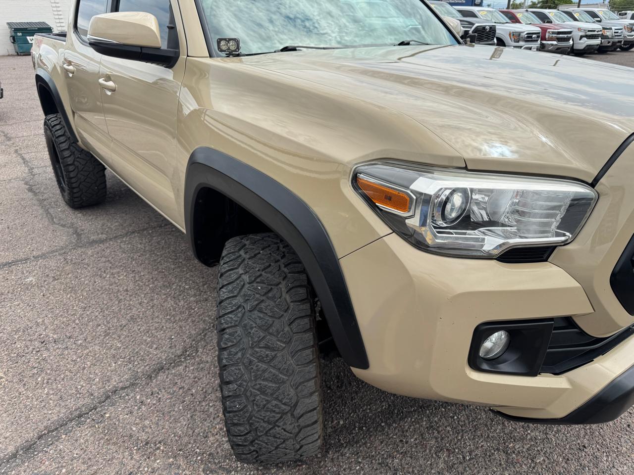 Toyota Tacoma 4WD Double Cab V6 AT SR (Natl) 2016