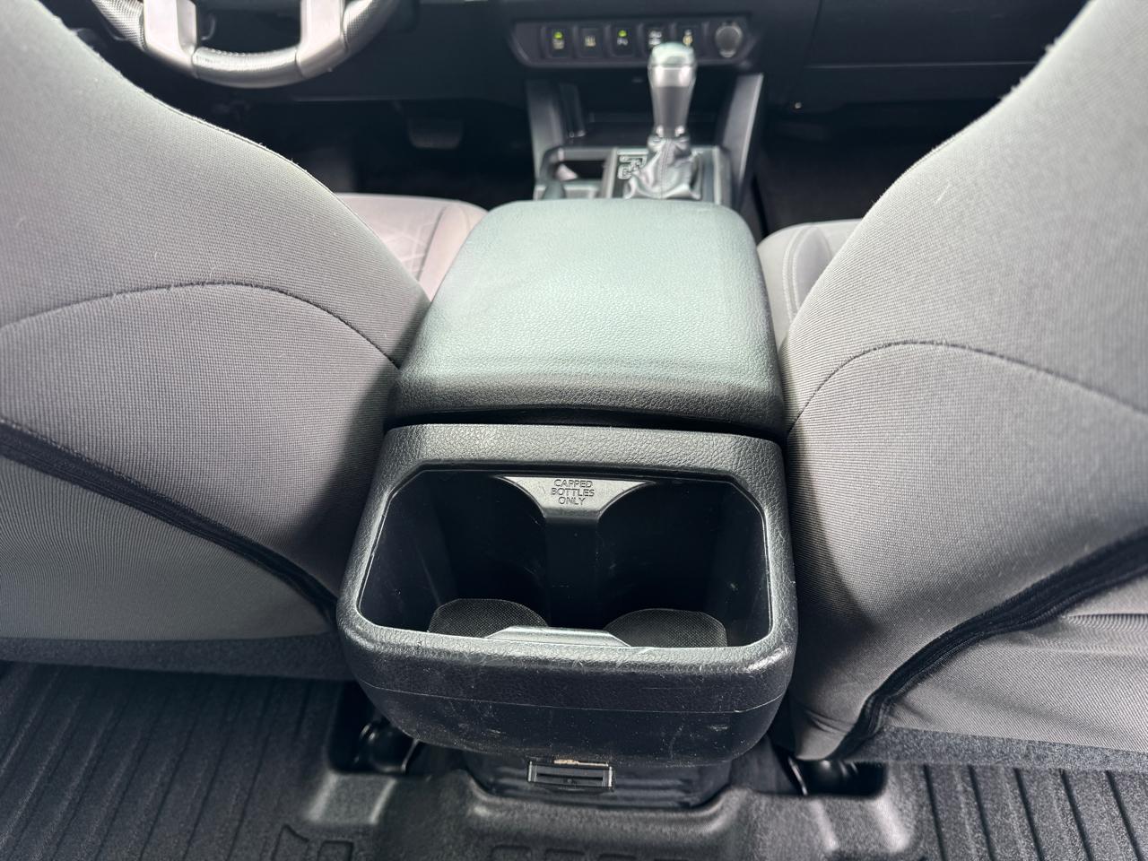 Toyota Tacoma 4WD Double Cab V6 AT SR (Natl) 2016