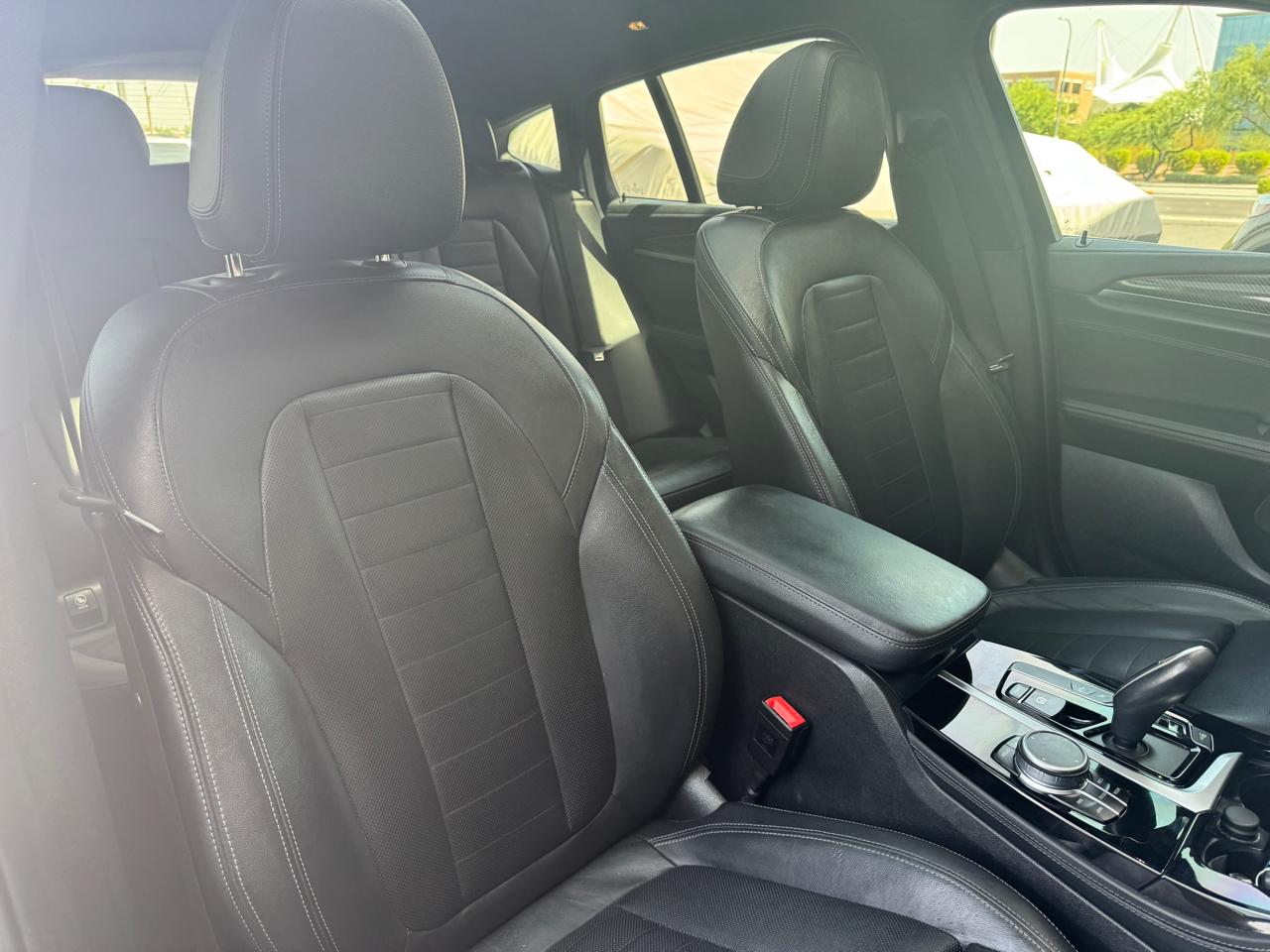 BMW X4 M40i Sports Activity Coupe 2021