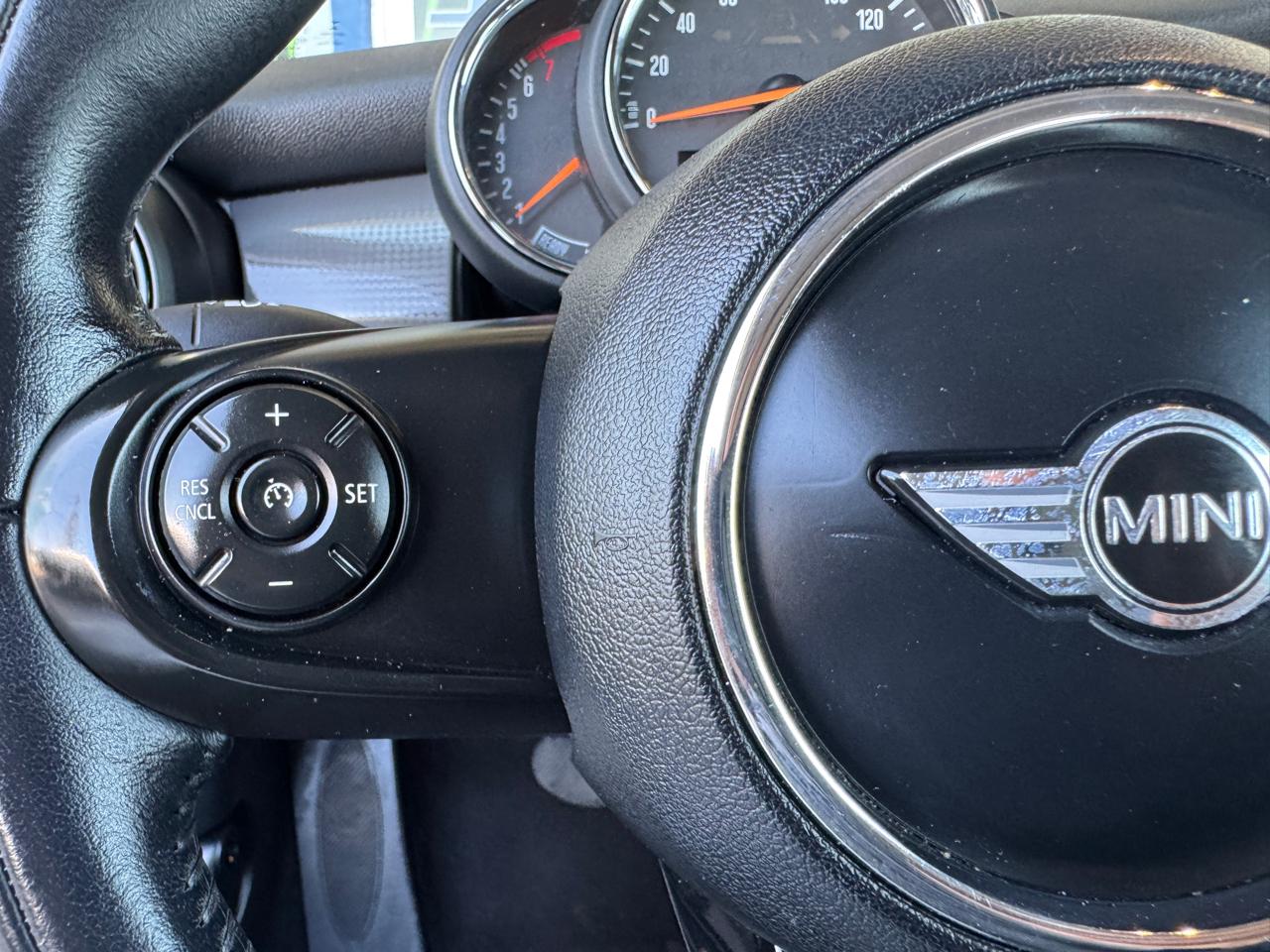 MINI Hardtop 2 Door Cooper FWD 2018