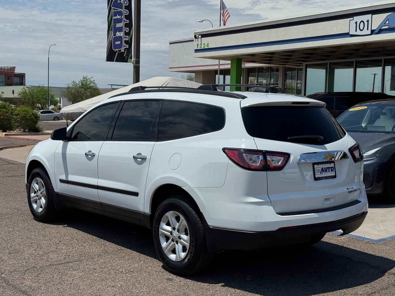 Chevrolet Traverse FWD 4dr LS w/1LS 2016
