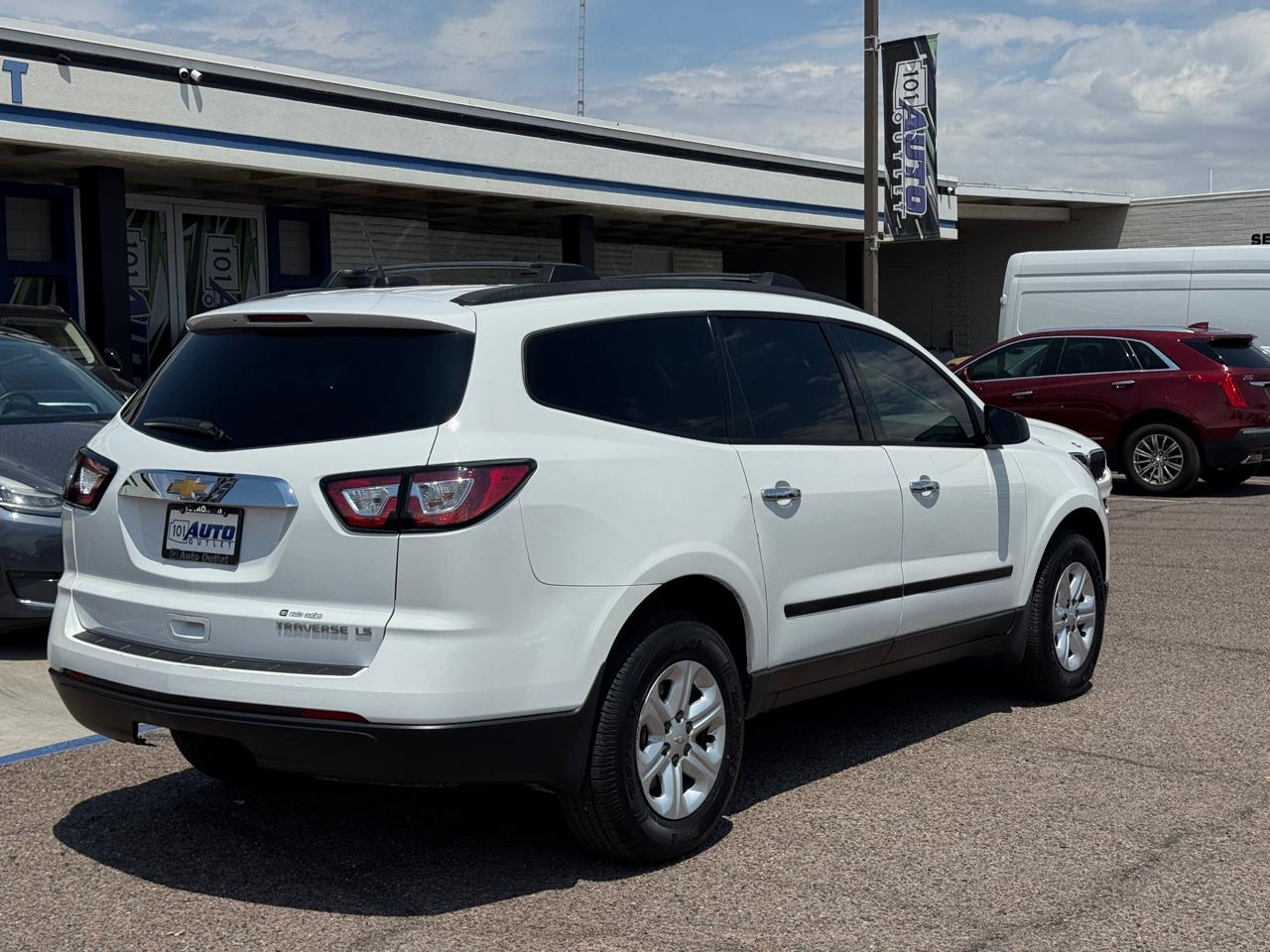 Chevrolet Traverse FWD 4dr LS w/1LS 2016