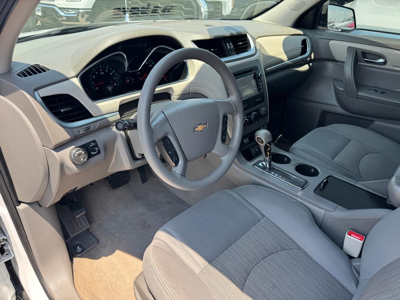 Chevrolet Traverse FWD 4dr LS w/1LS 2016
