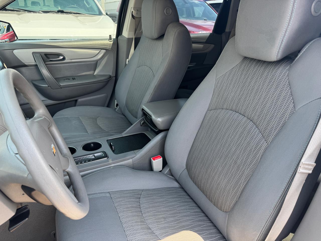 Chevrolet Traverse FWD 4dr LS w/1LS 2016