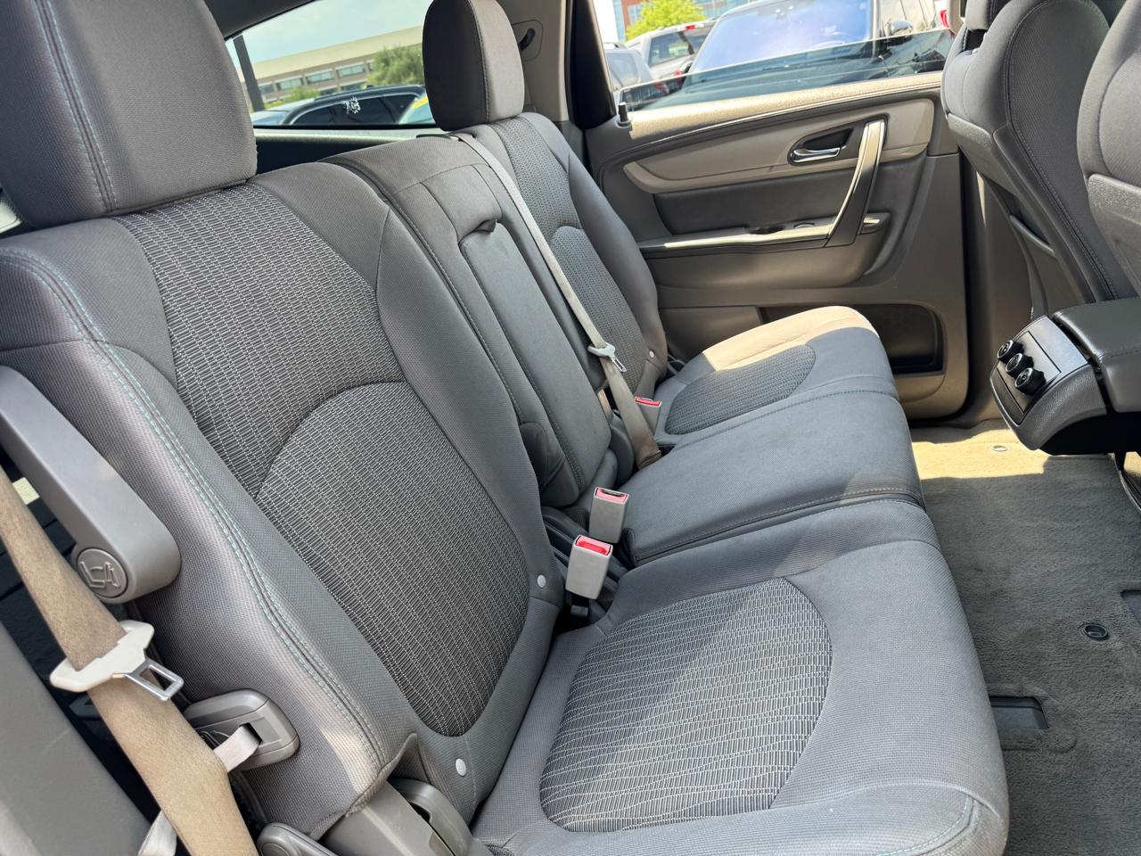Chevrolet Traverse FWD 4dr LS w/1LS 2016