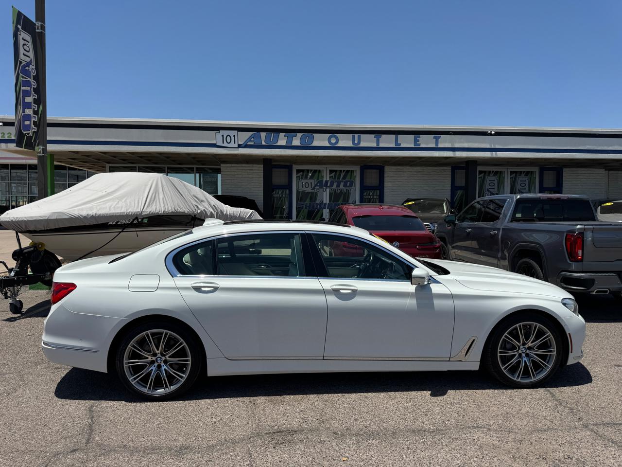 BMW 7 Series 4dr Sdn 740i RWD 2016