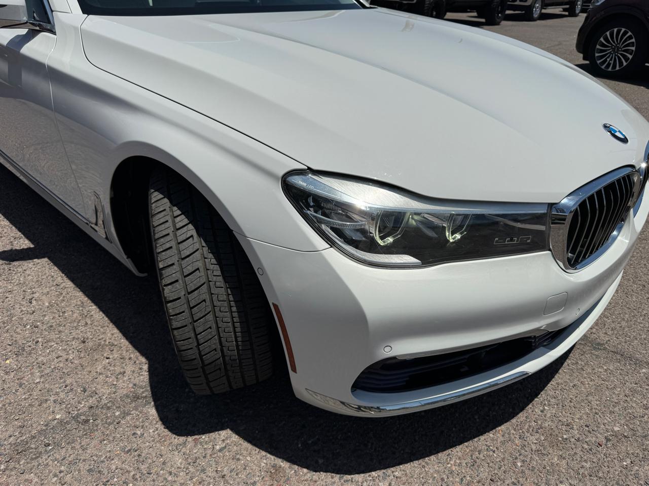 BMW 7 Series 4dr Sdn 740i RWD 2016