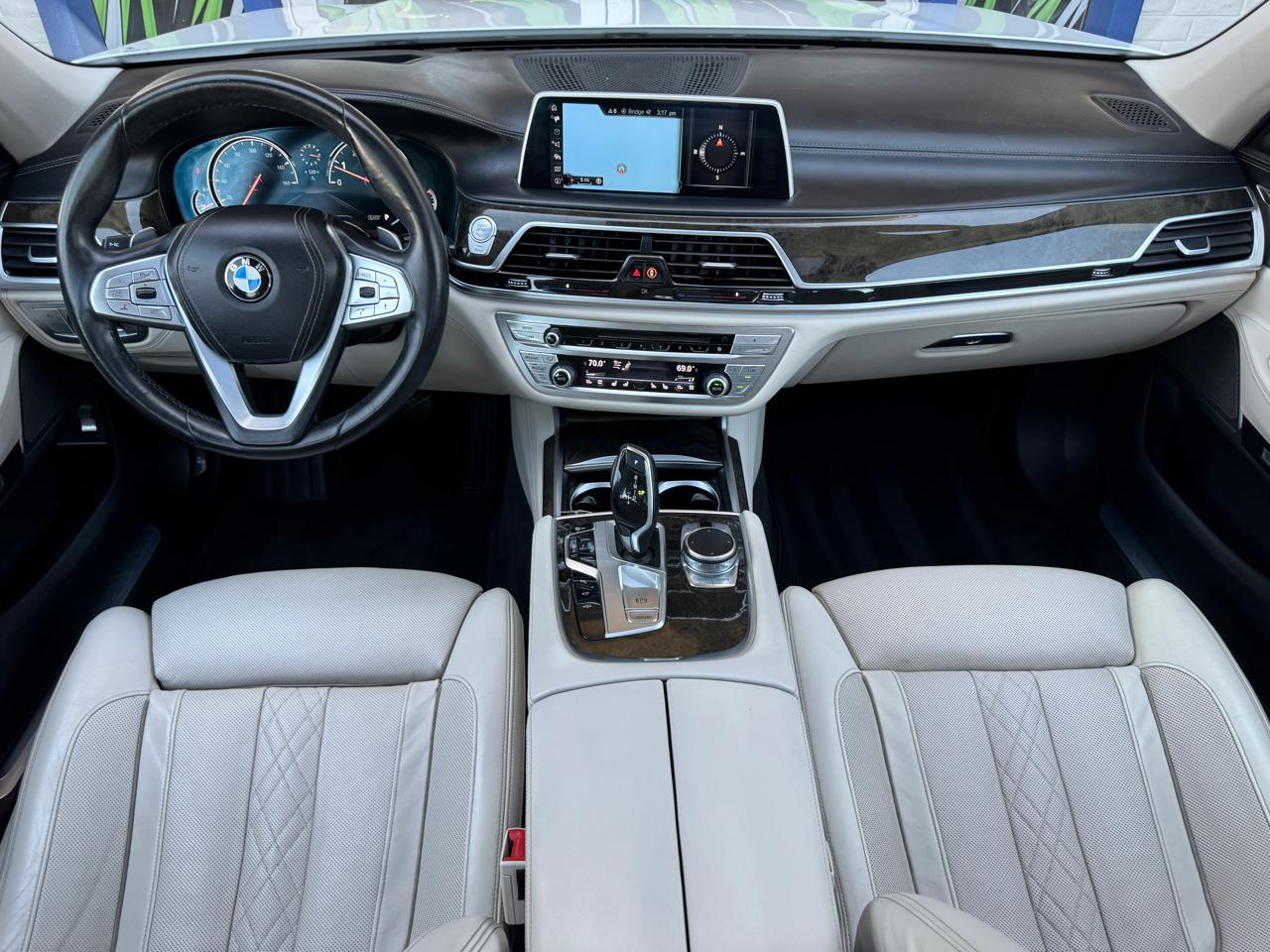BMW 7 Series 4dr Sdn 740i RWD 2016