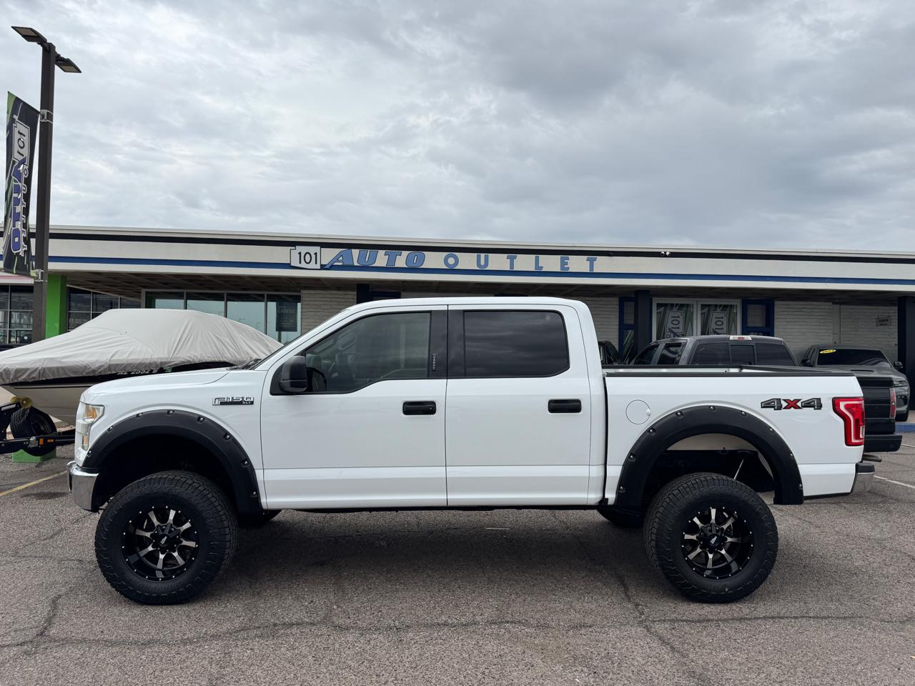 Ford F-150 4WD SuperCrew 145" XLT 2015