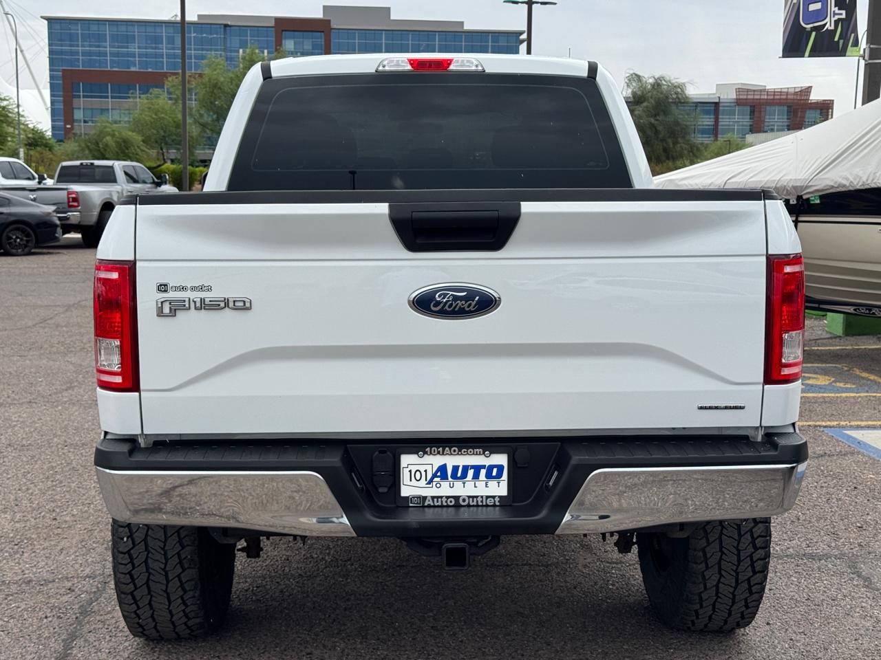 Ford F-150 4WD SuperCrew 145" XLT 2015