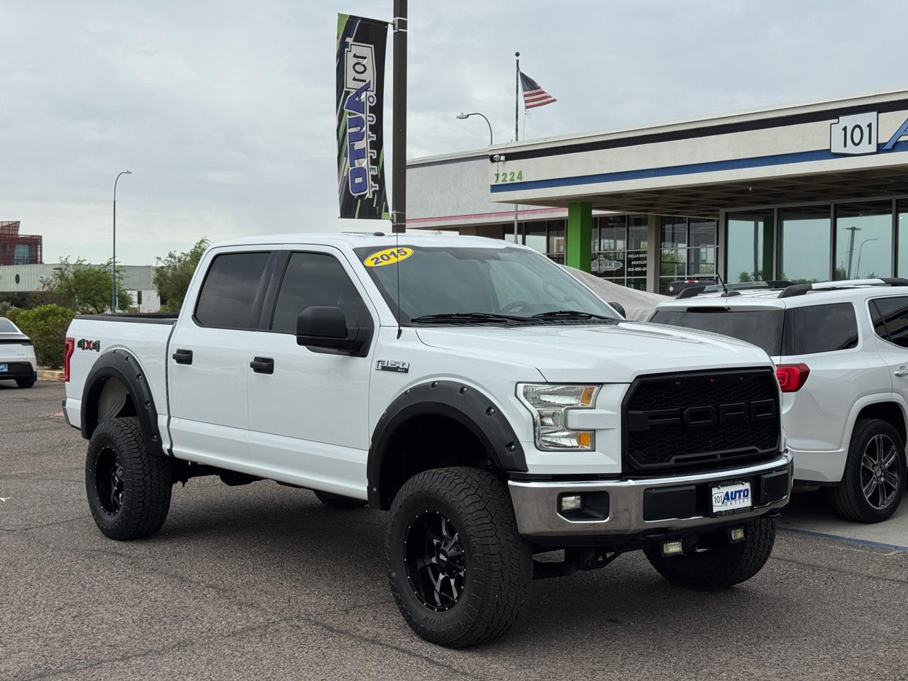 Ford F-150 4WD SuperCrew 145" XLT 2015