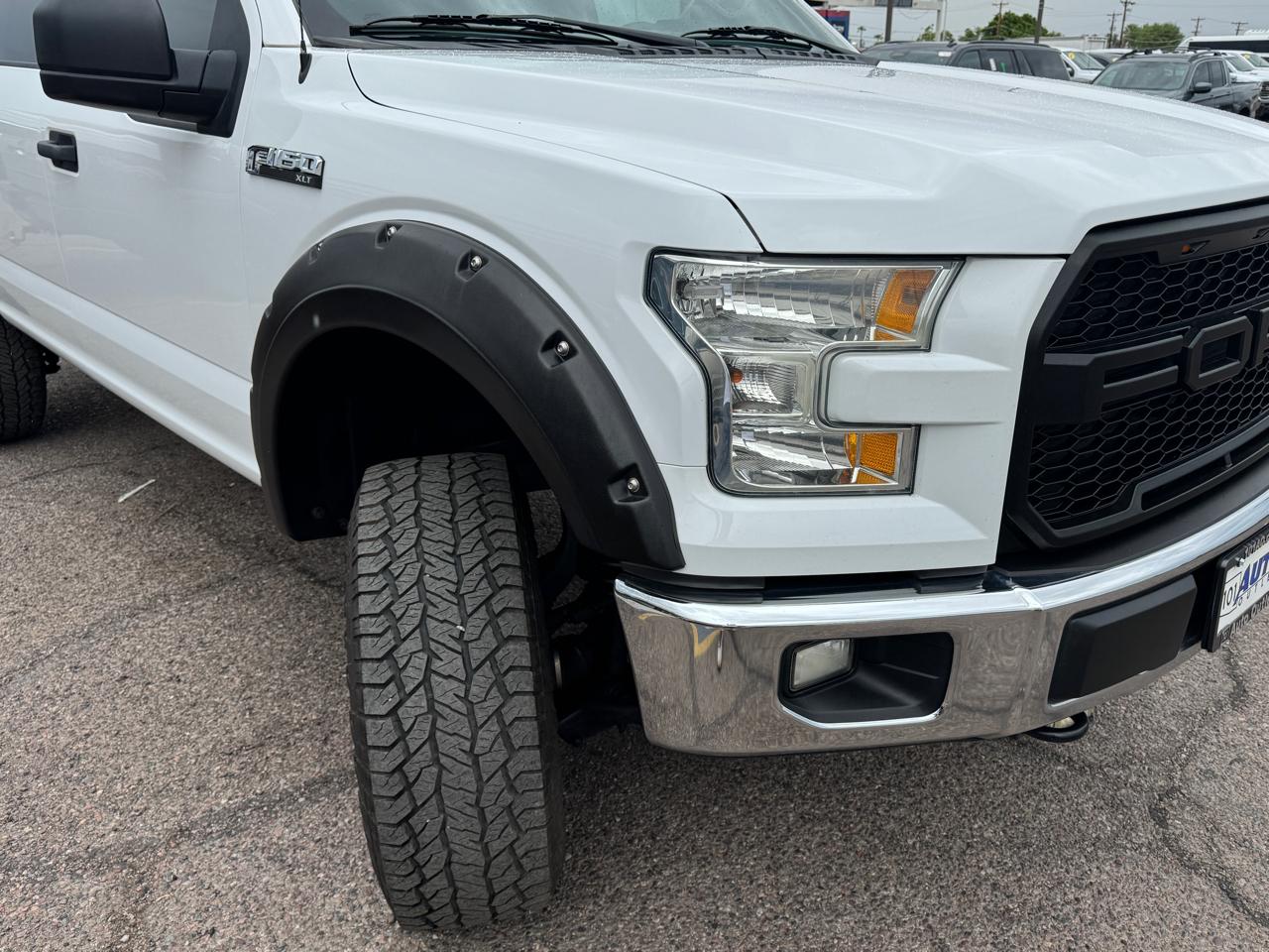 Ford F-150 4WD SuperCrew 145" XLT 2015