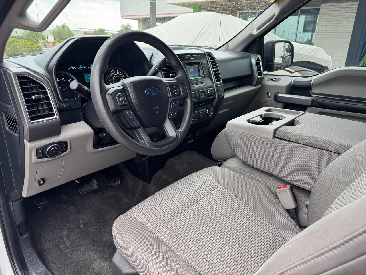 Ford F-150 4WD SuperCrew 145" XLT 2015