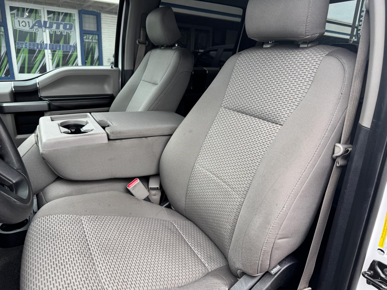 Ford F-150 4WD SuperCrew 145" XLT 2015