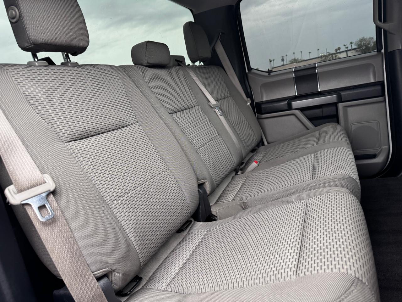 Ford F-150 4WD SuperCrew 145" XLT 2015