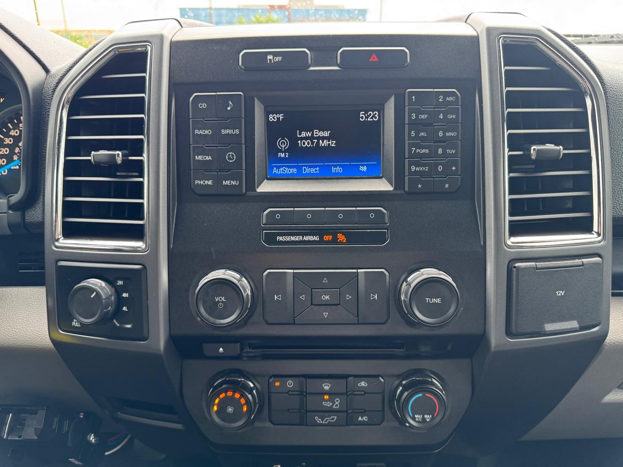 Ford F-150 4WD SuperCrew 145" XLT 2015