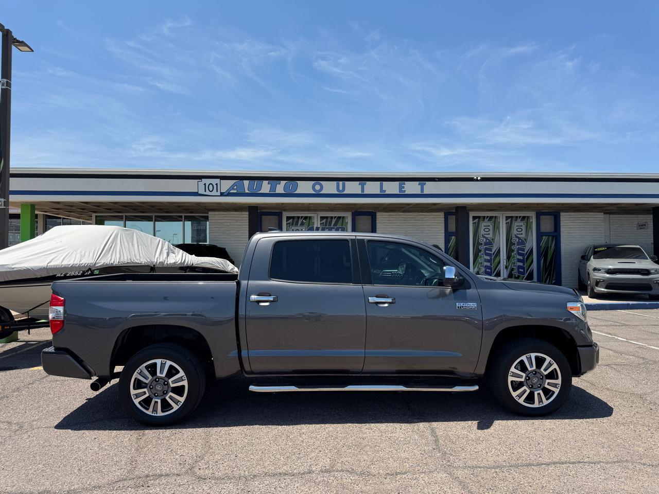 Toyota Tundra 4WD Platinum CrewMax 5.5' Bed 5.7L (Natl) 2020