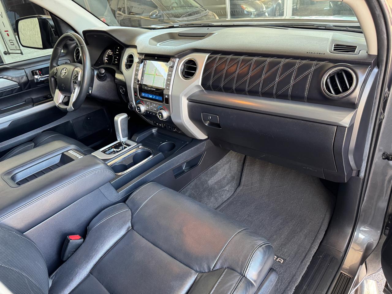 Toyota Tundra 4WD Platinum CrewMax 5.5' Bed 5.7L (Natl) 2020