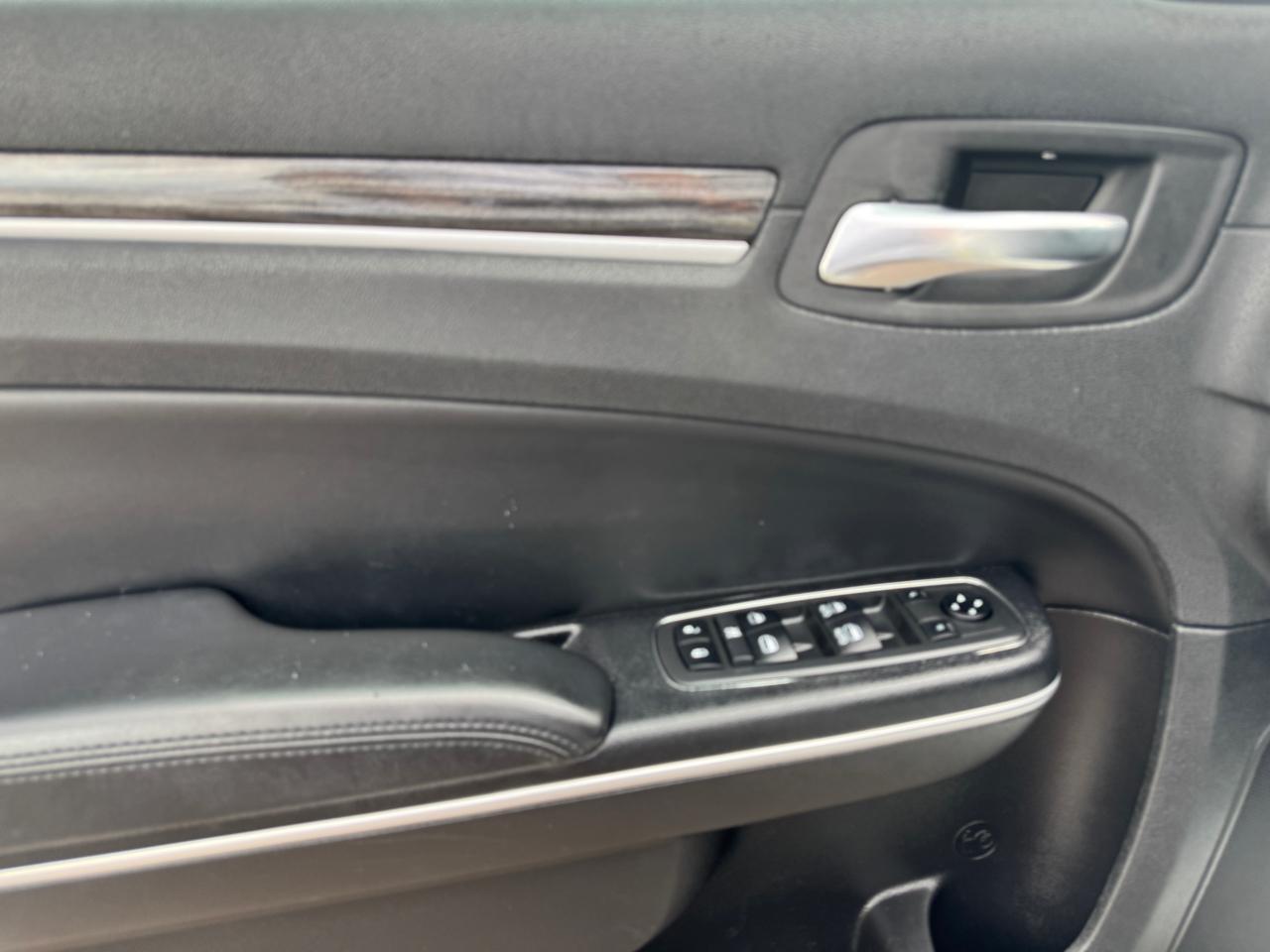 Chrysler 300 Touring RWD 2019