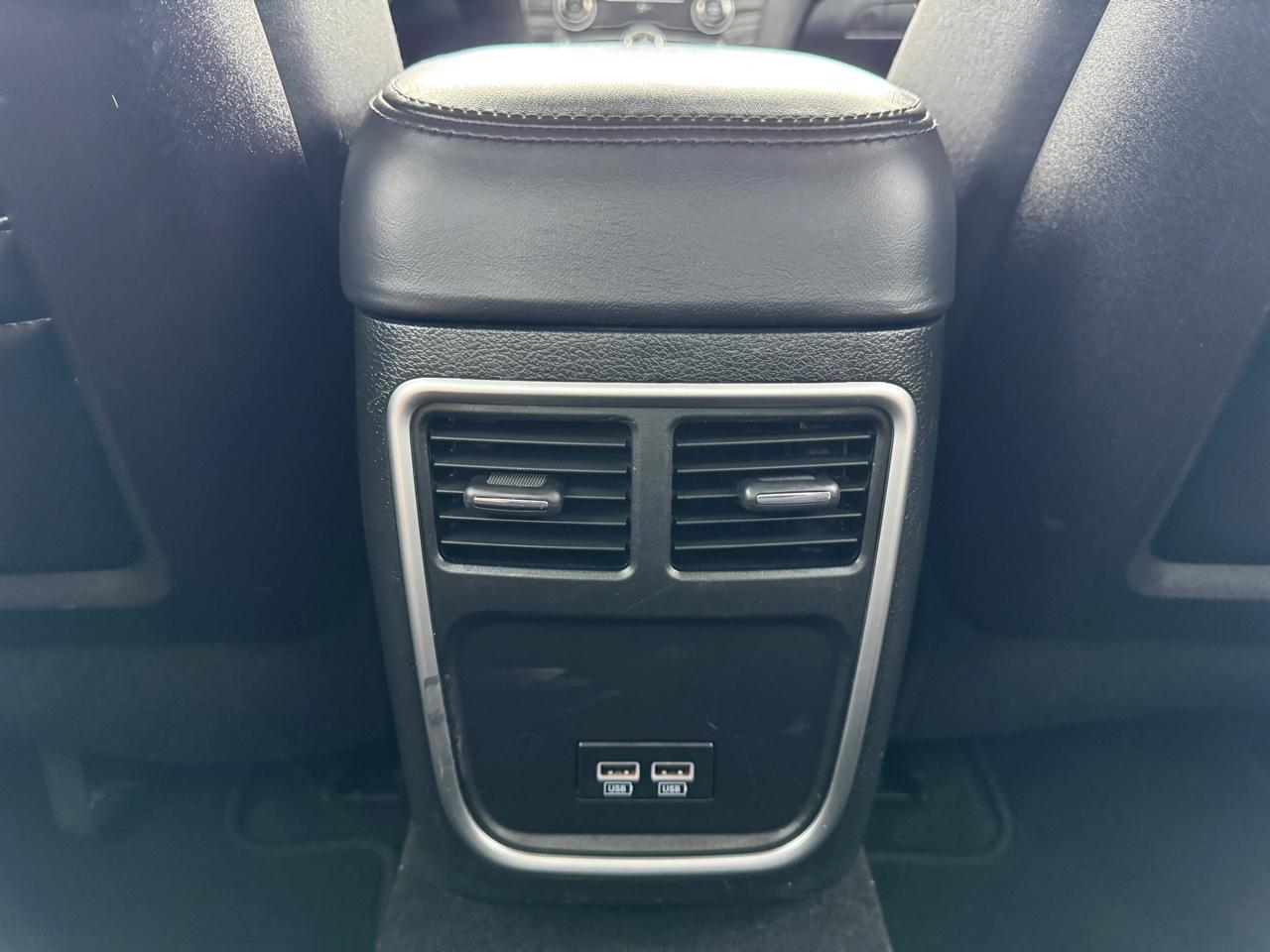 Chrysler 300 Touring RWD 2019
