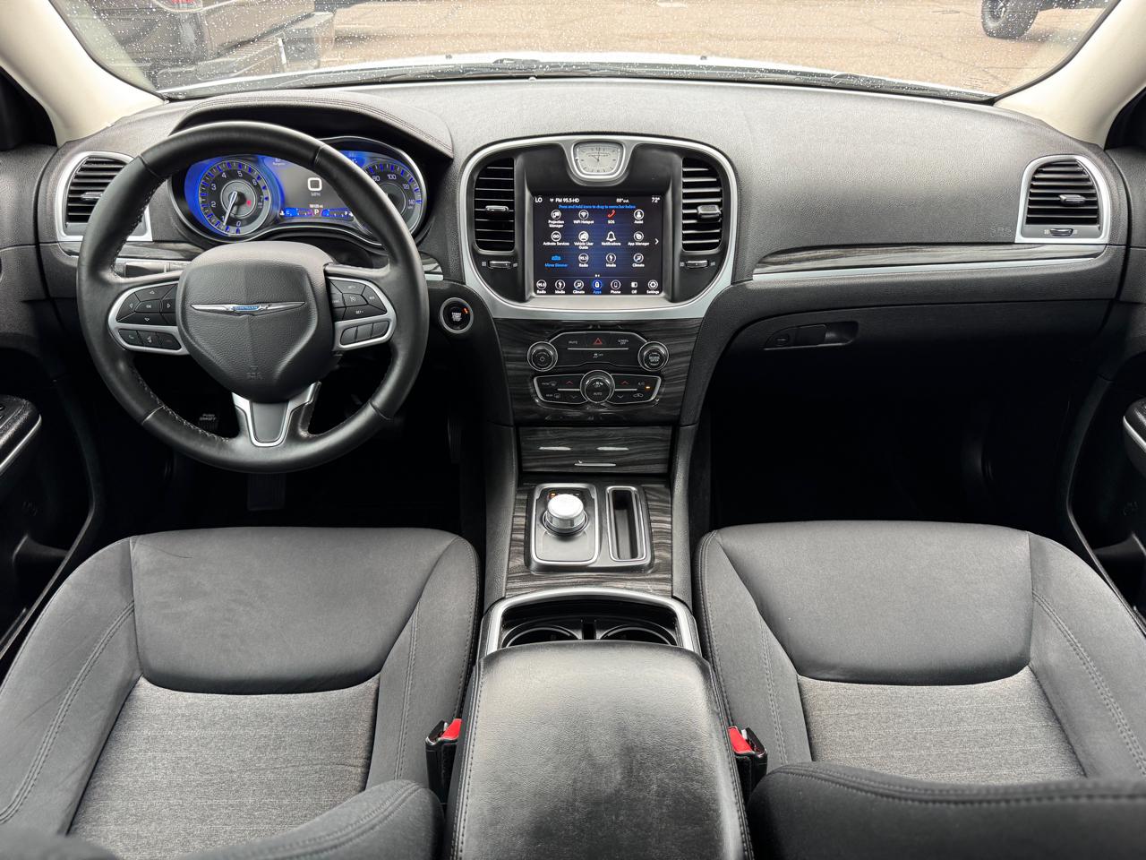 Chrysler 300 Touring RWD 2019