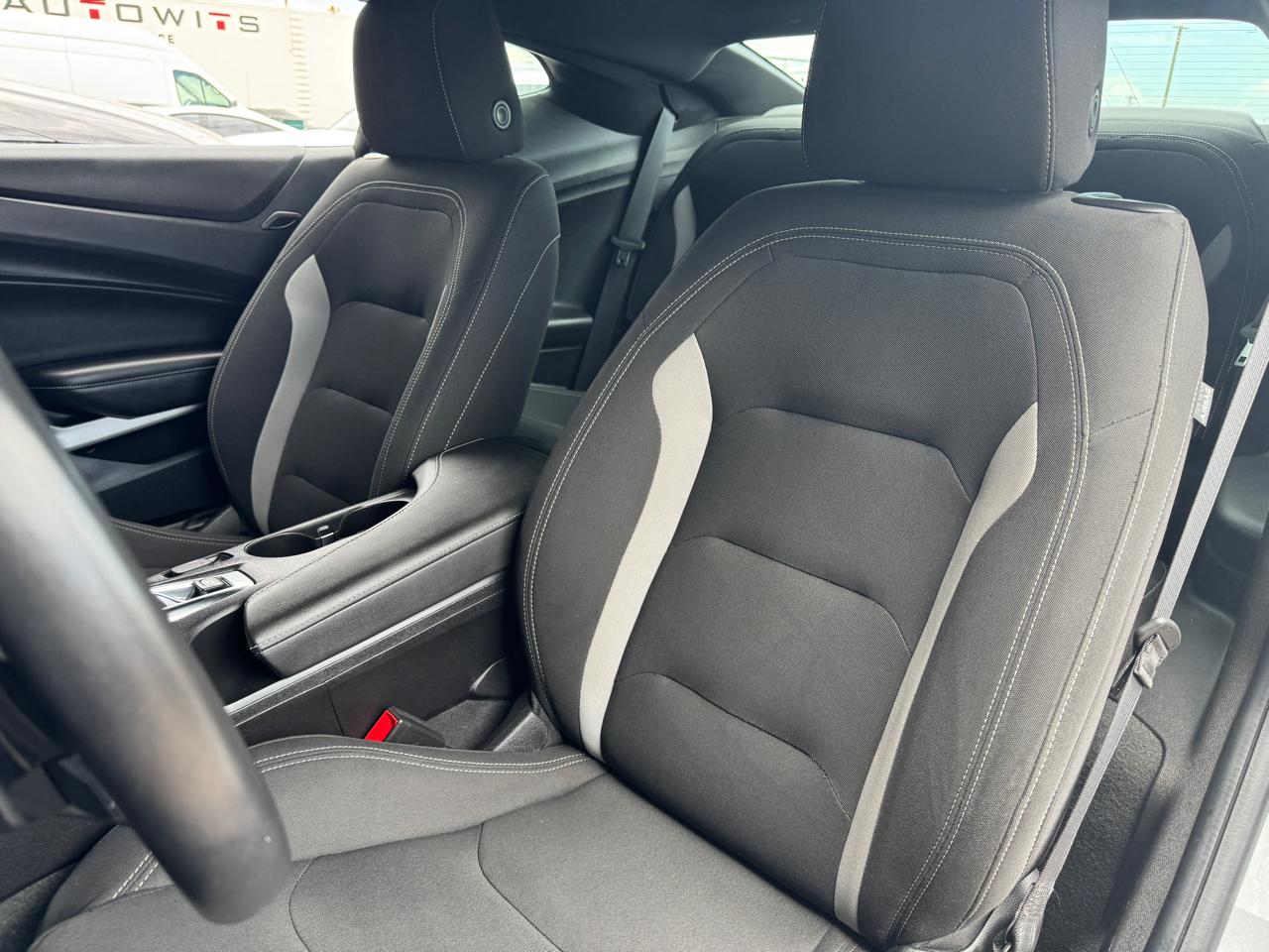 Chevrolet Camaro 2dr Cpe LT1 2022