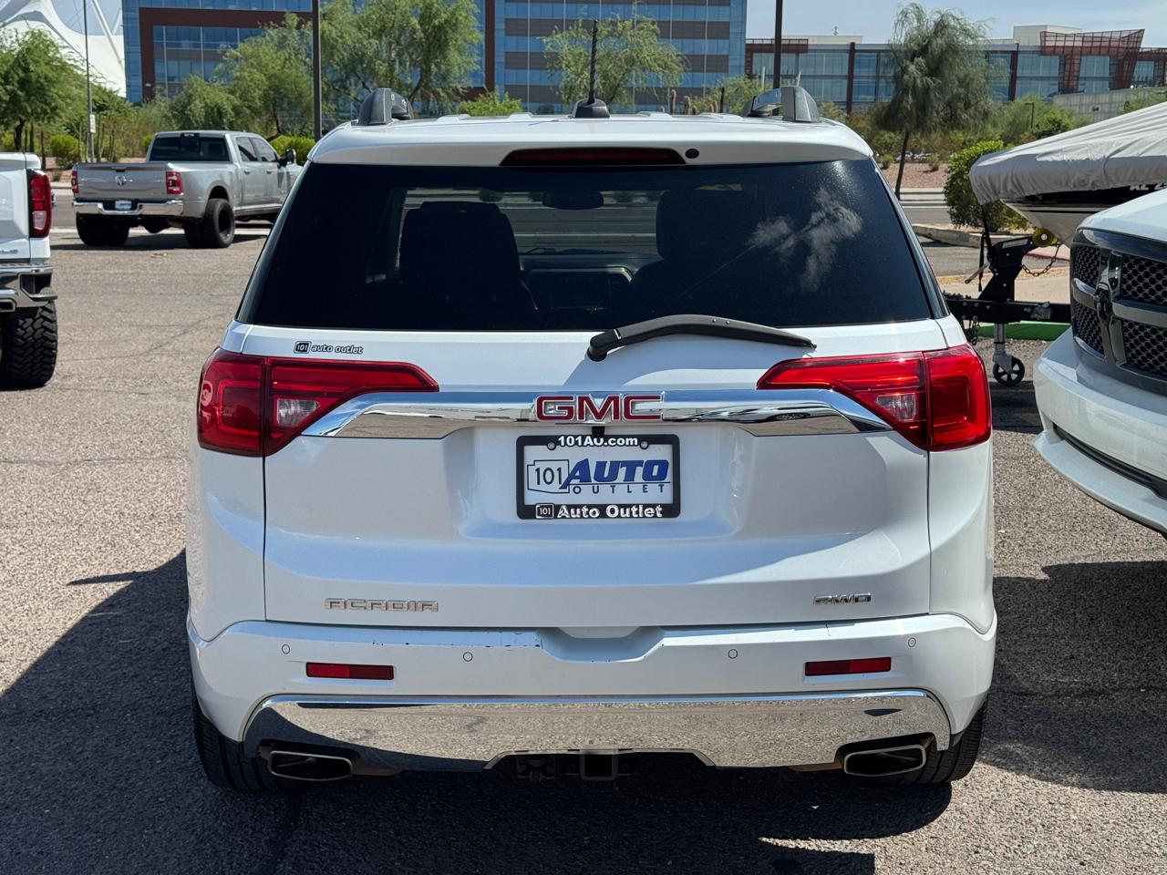 GMC Acadia AWD 4dr Denali 2017