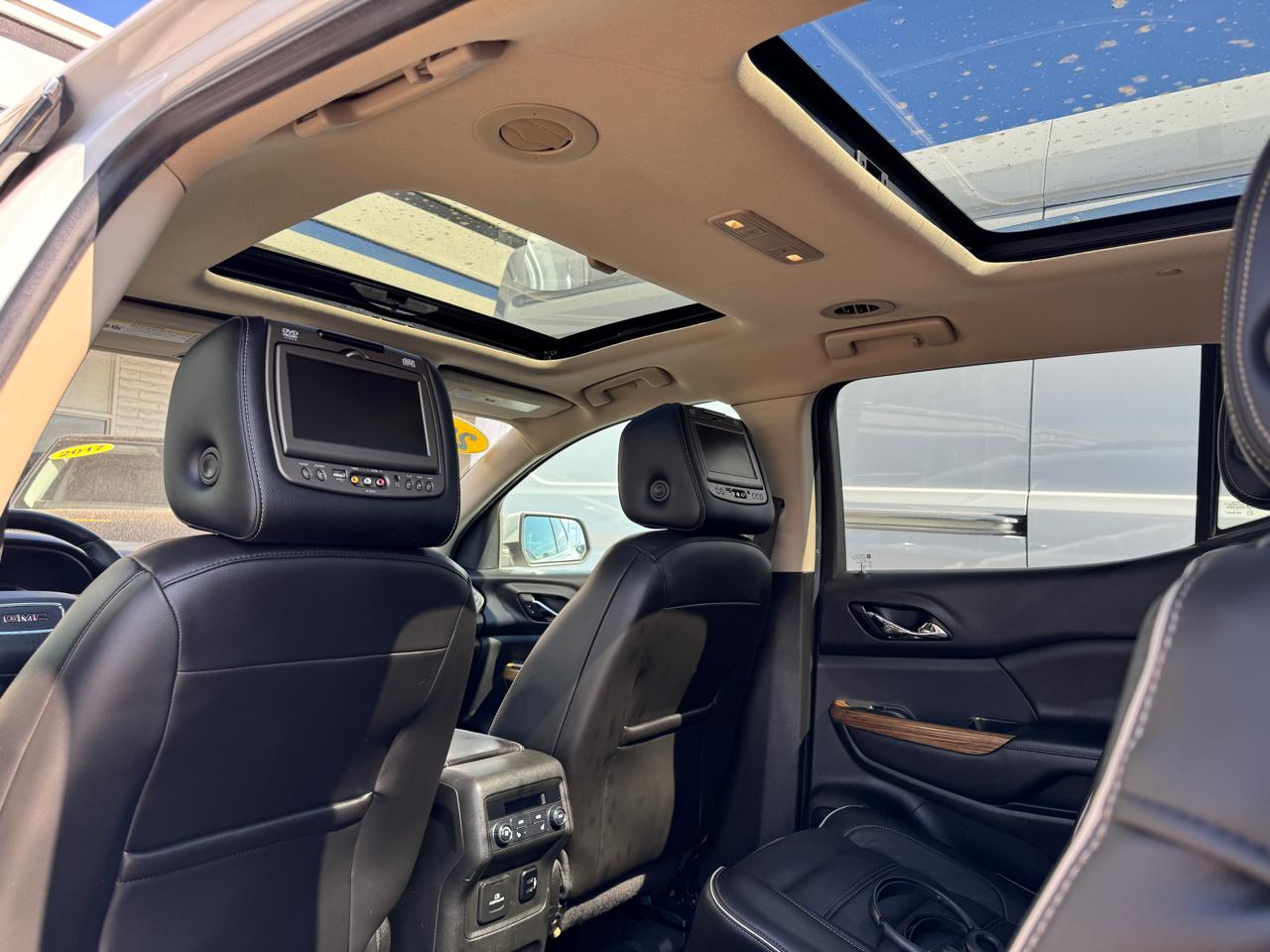 GMC Acadia AWD 4dr Denali 2017