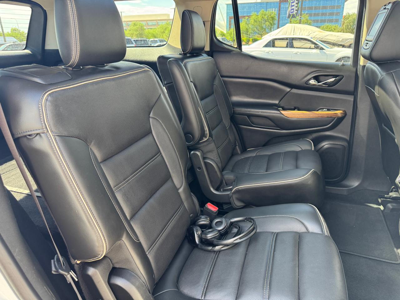 GMC Acadia AWD 4dr Denali 2017
