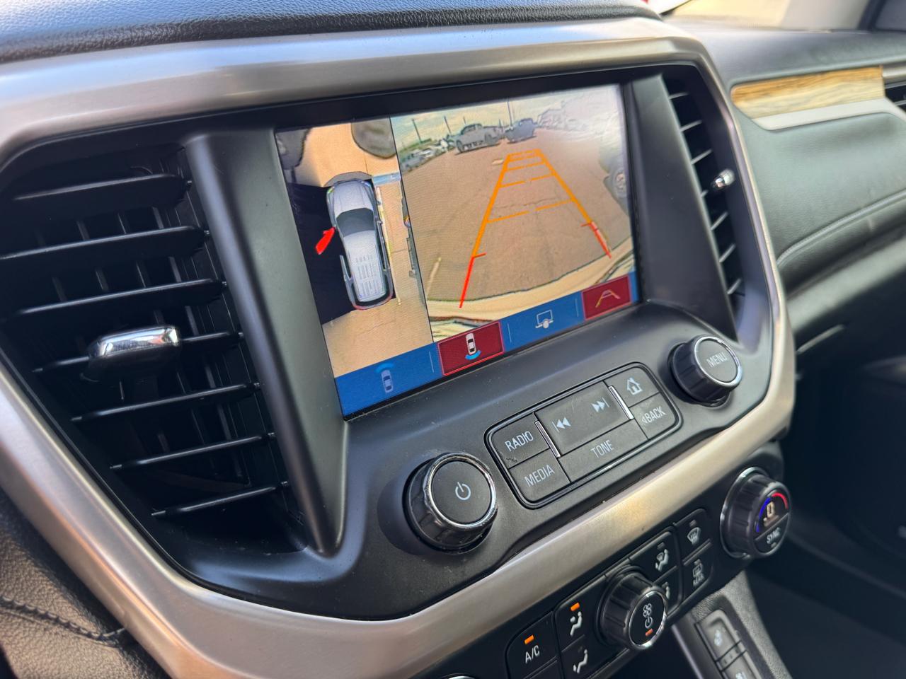 GMC Acadia AWD 4dr Denali 2017