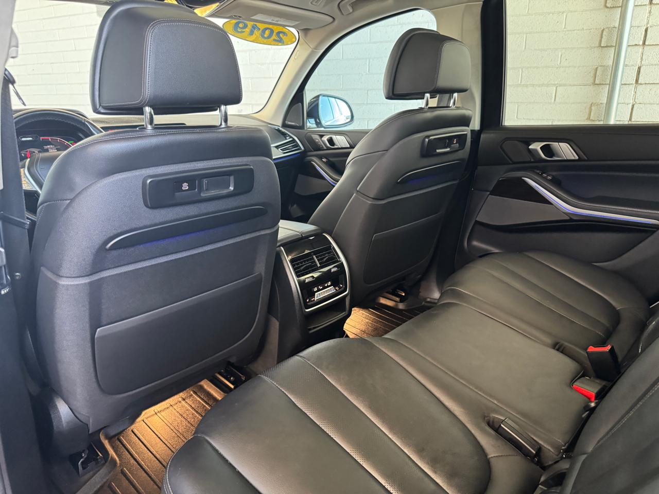 BMW X7 xDrive50i Sports Activity Vehicle 2019