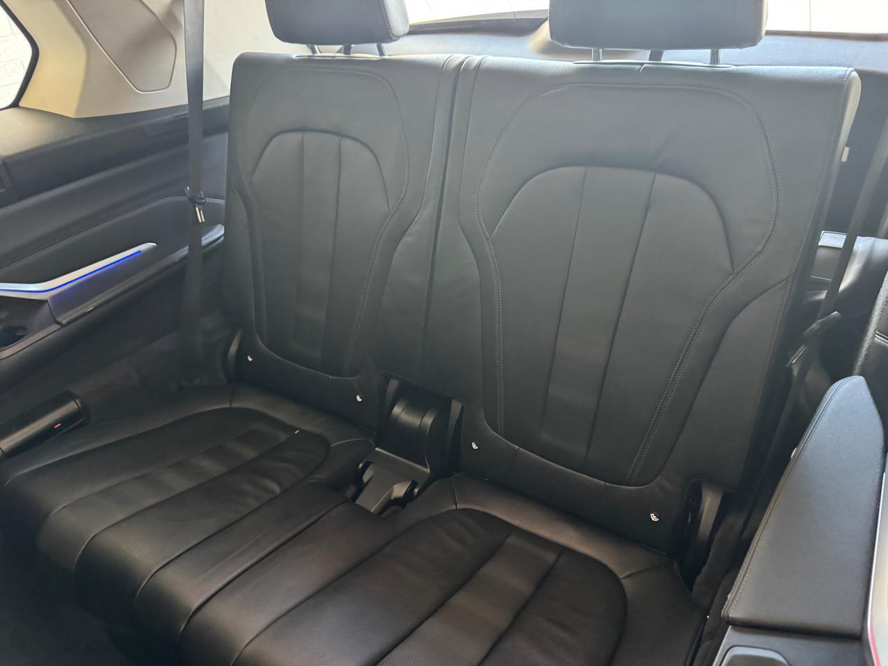 BMW X7 xDrive50i Sports Activity Vehicle 2019