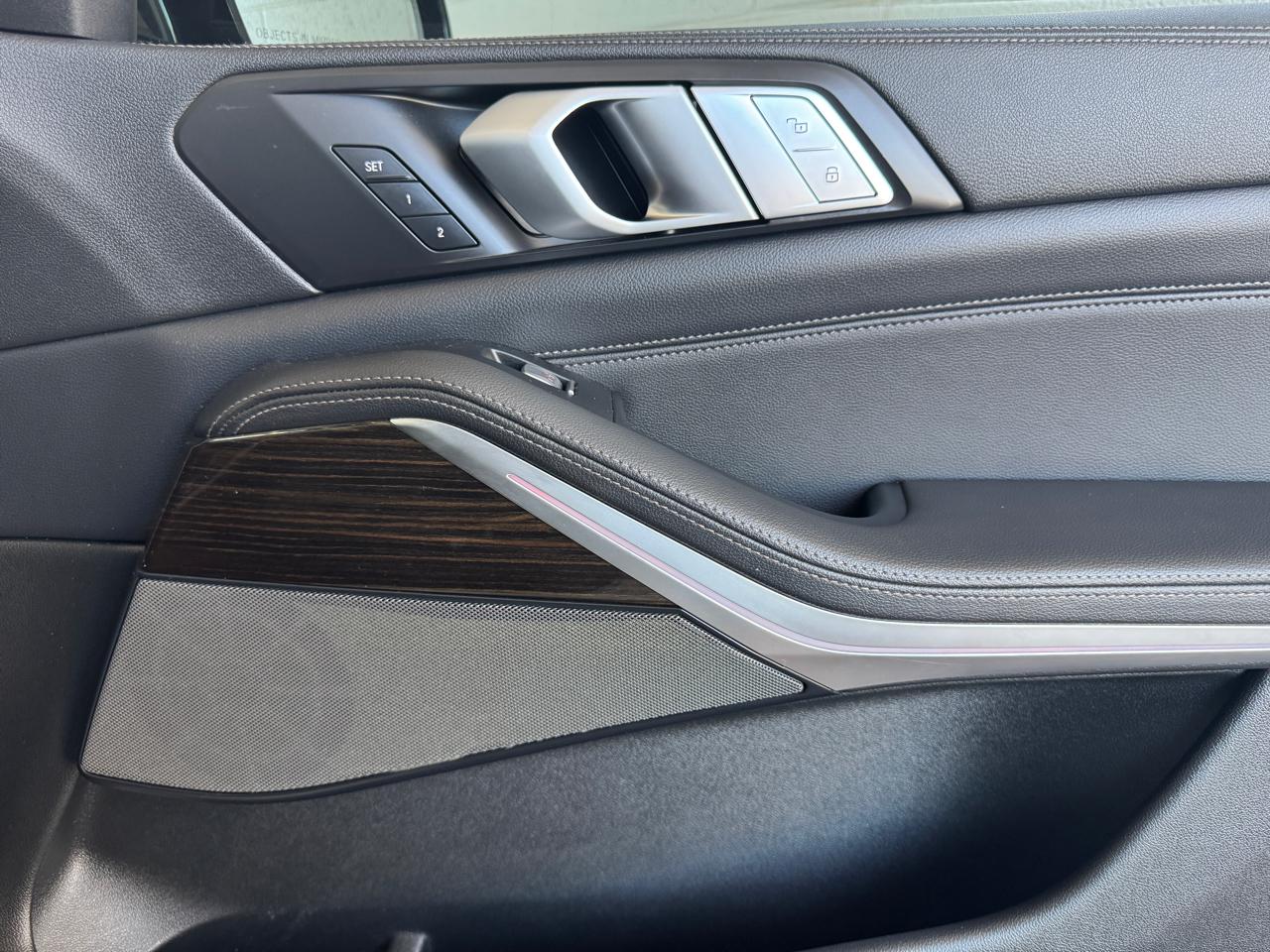 BMW X7 xDrive50i Sports Activity Vehicle 2019