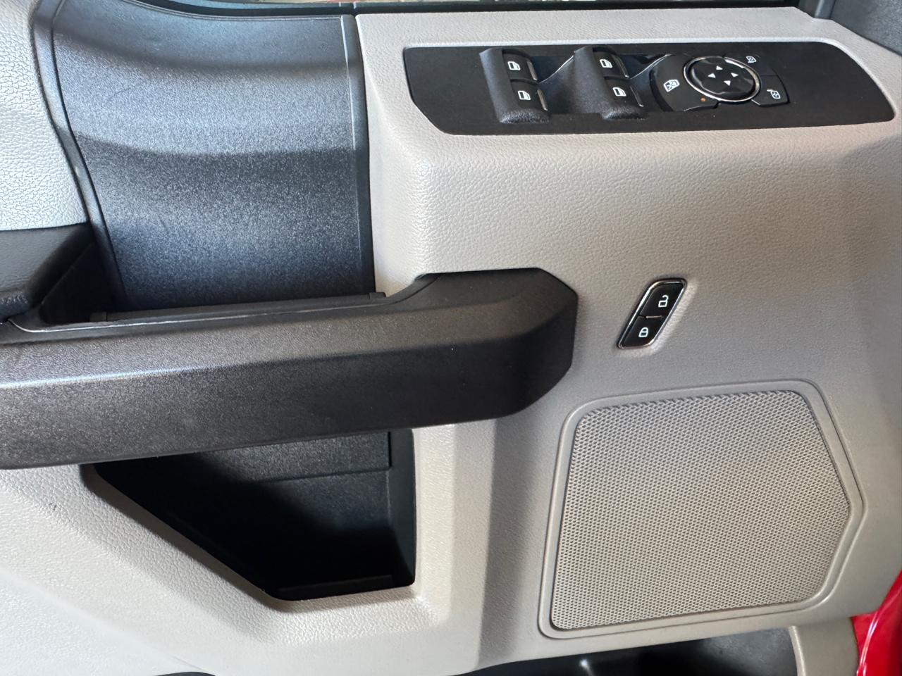Ford Super Duty F-250 SRW XLT 4WD SuperCab 6.75' Box 2019