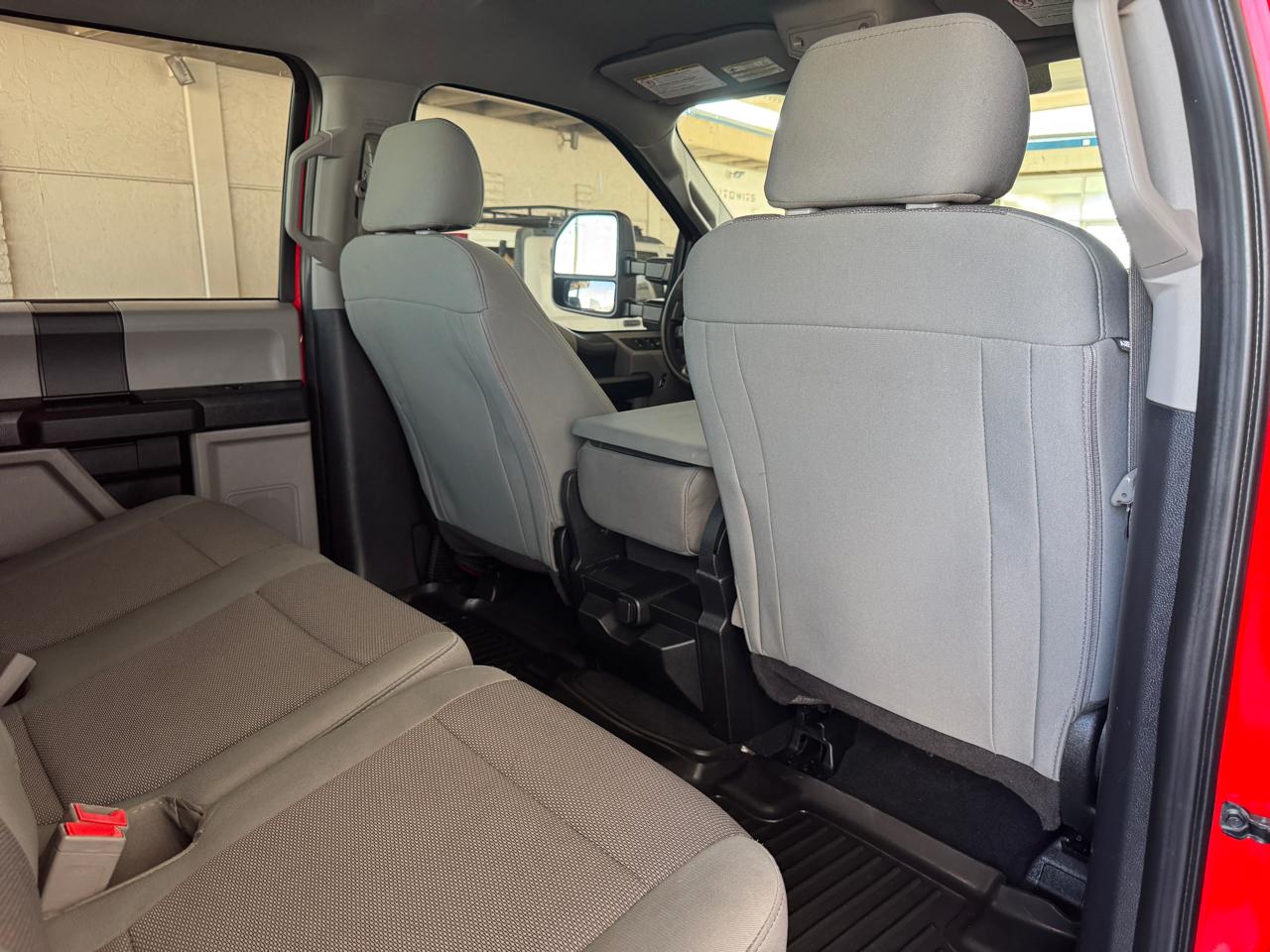 Ford Super Duty F-250 SRW XLT 4WD SuperCab 6.75' Box 2019